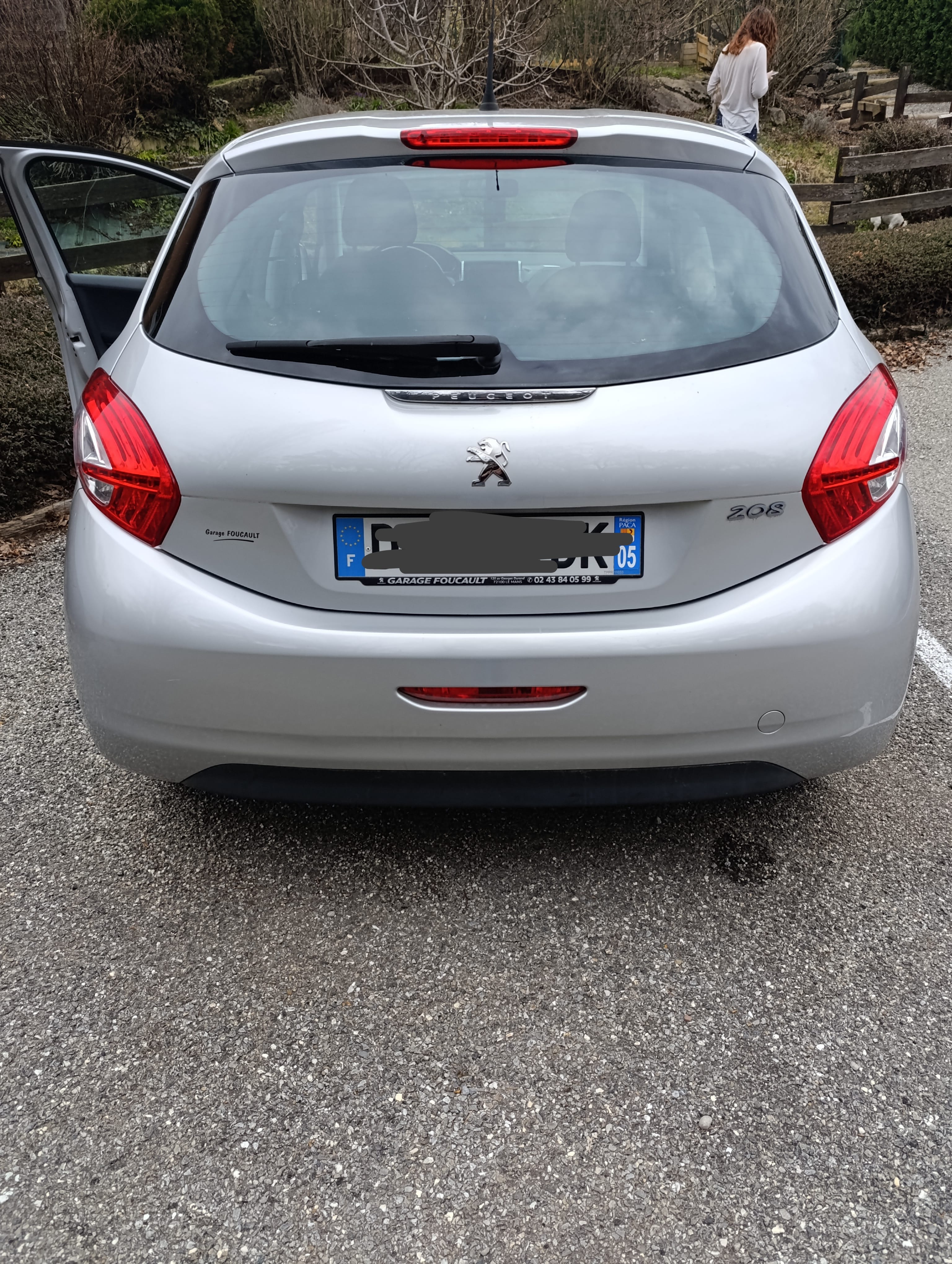 Peugeot 208 avec Chaines