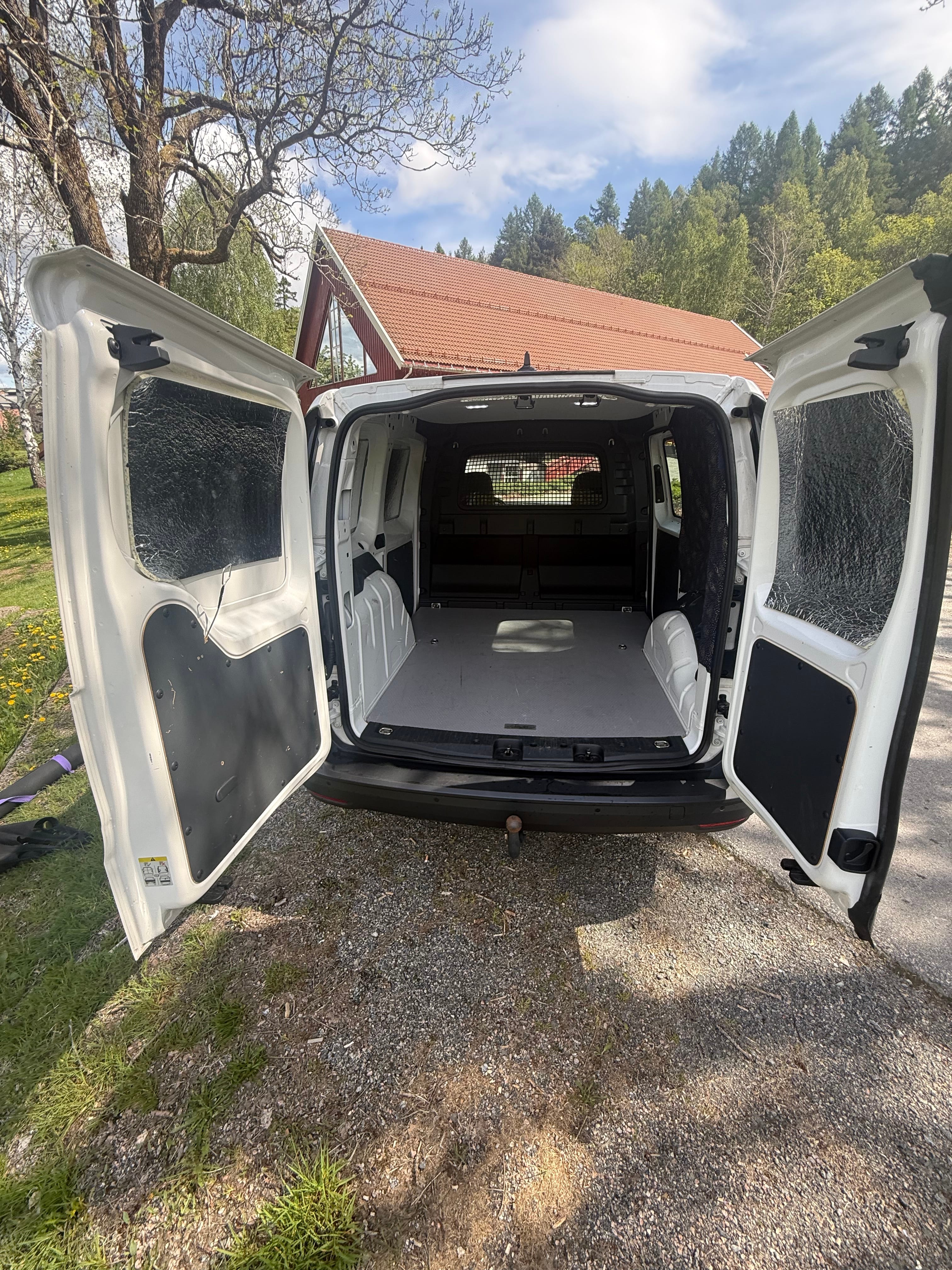 Volkswagen Caddy Varebil med USB ladeuttak