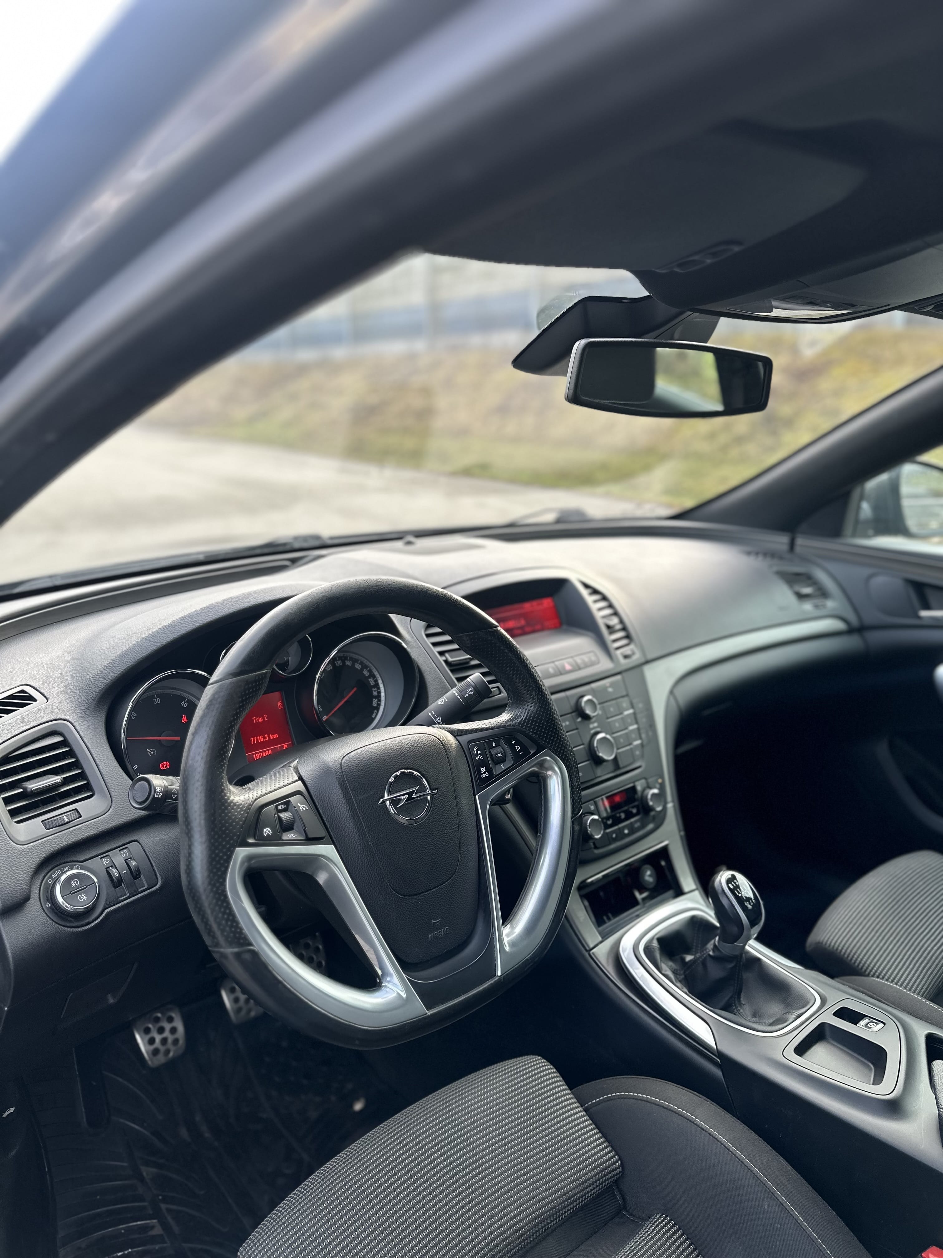 Opel Insignia