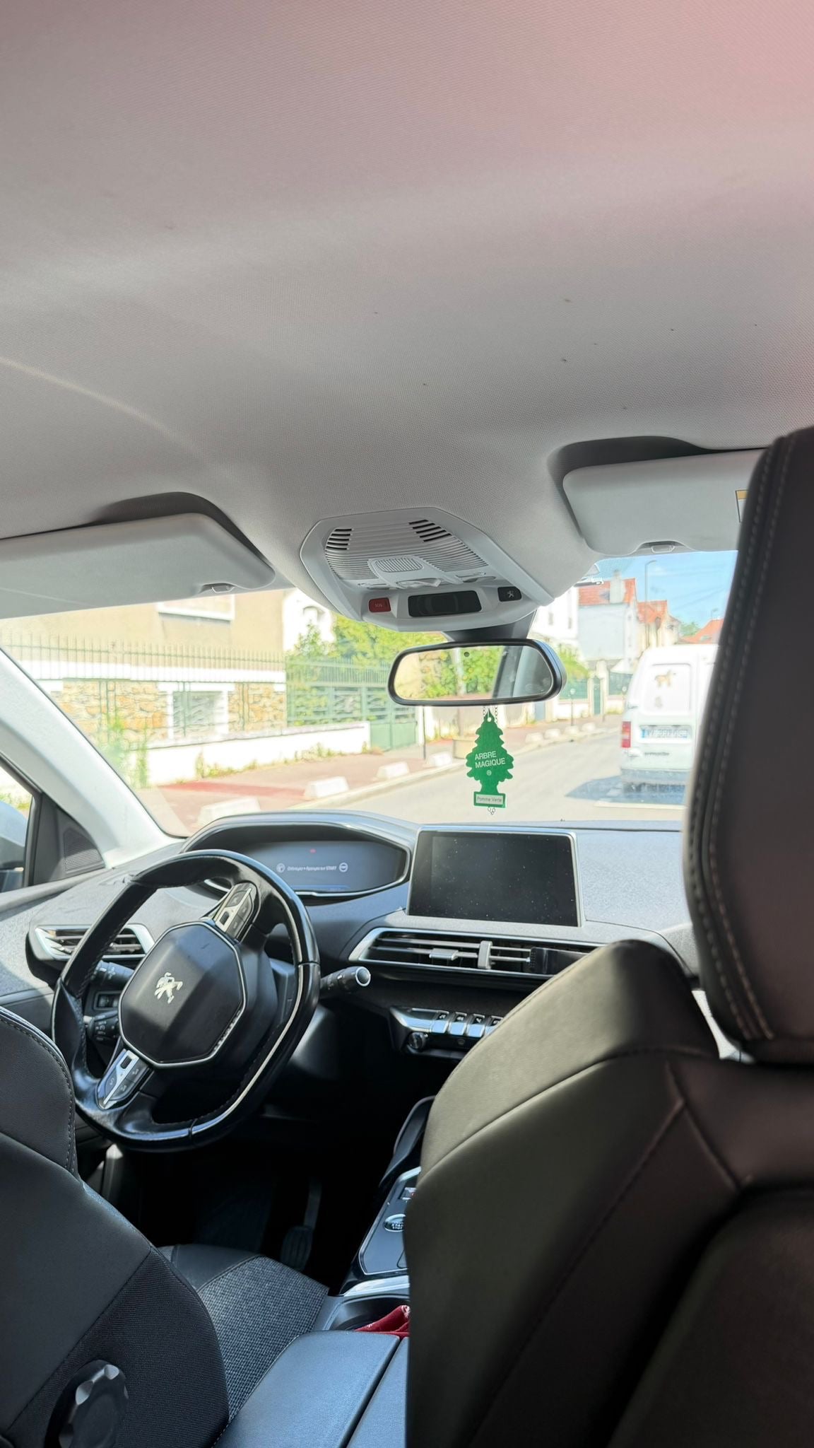 Peugeot 5008 avec Climatisation