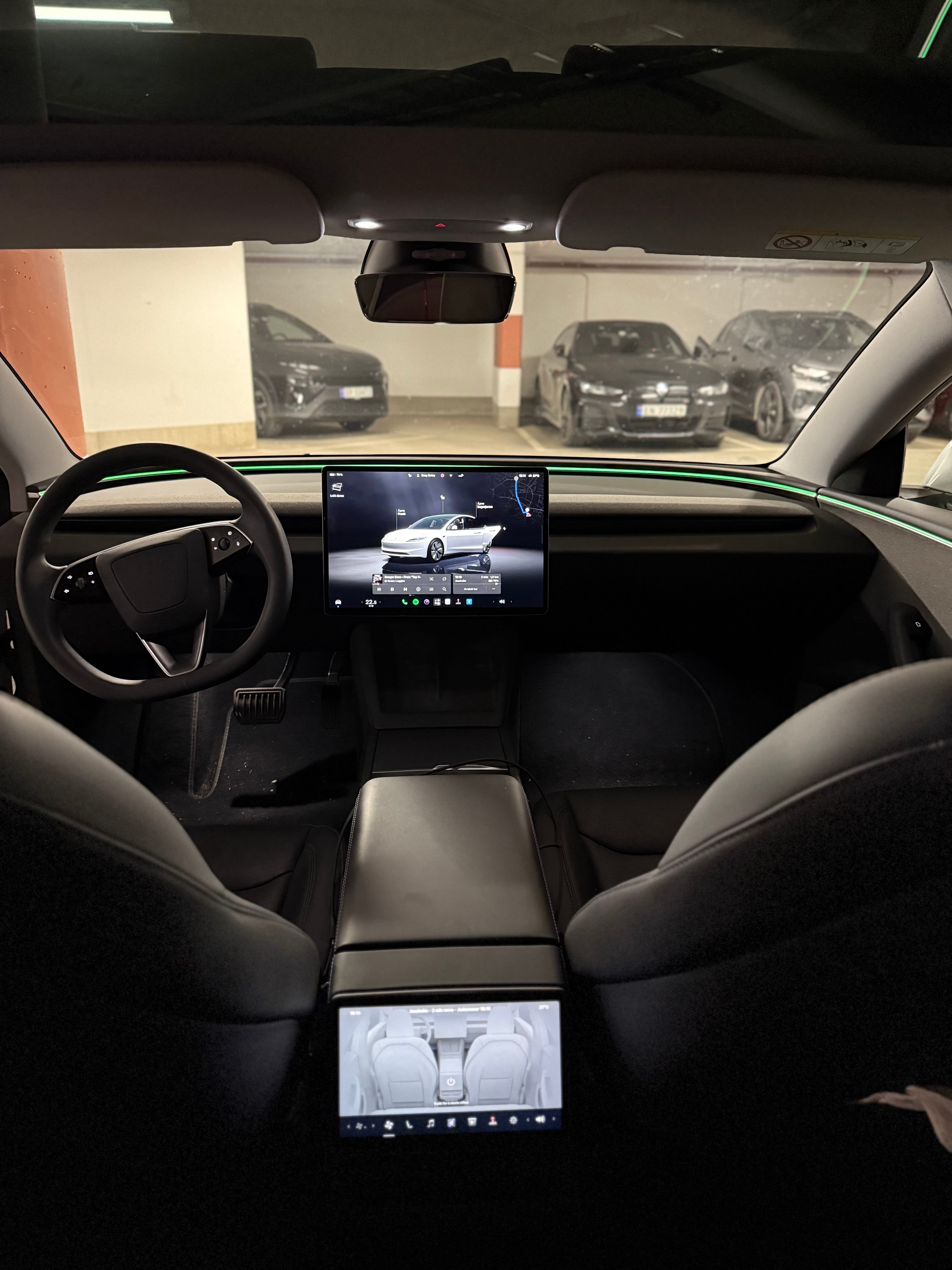 Tesla Model 3 med GPS