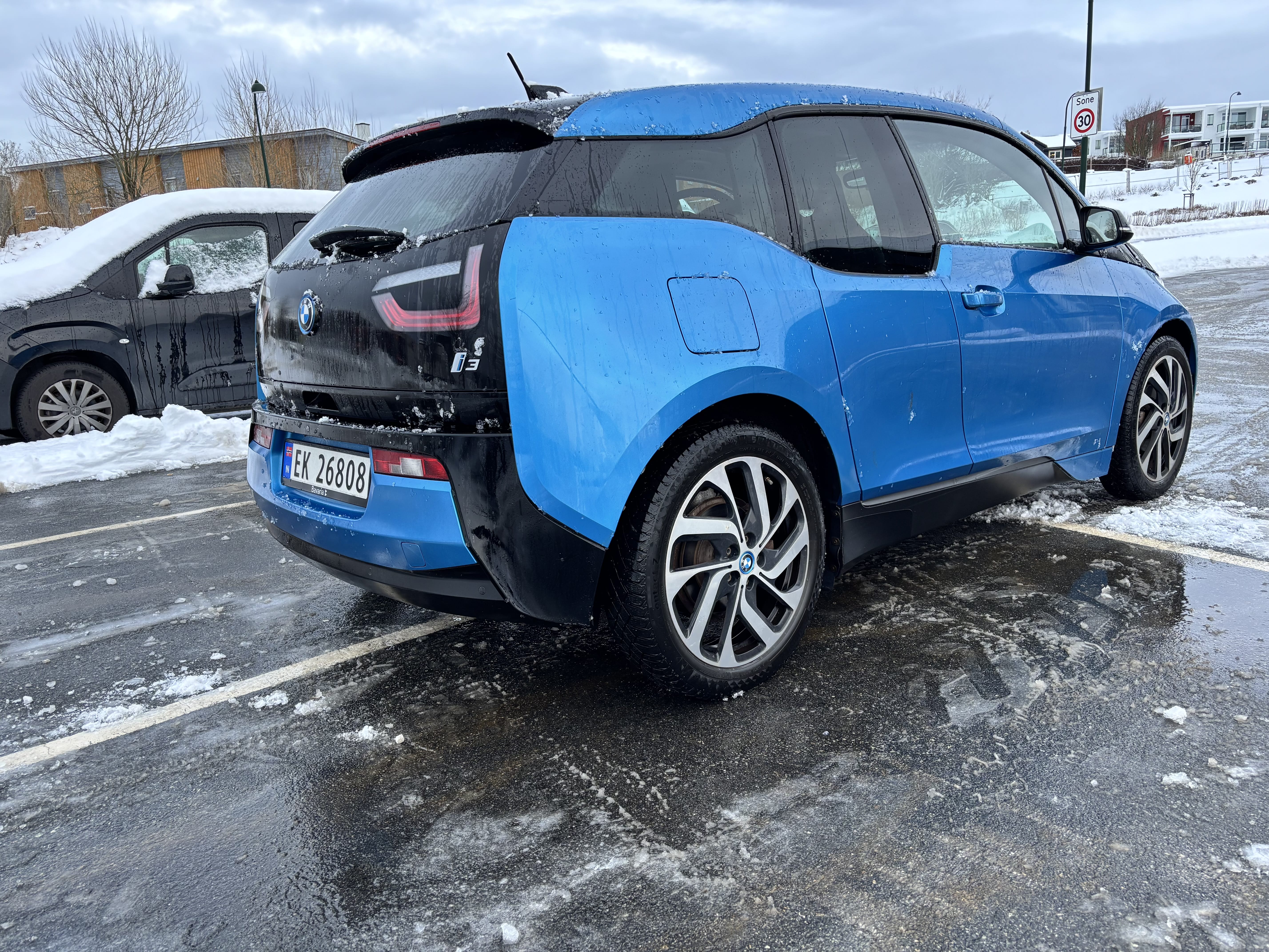 BMW i3 with GPS
