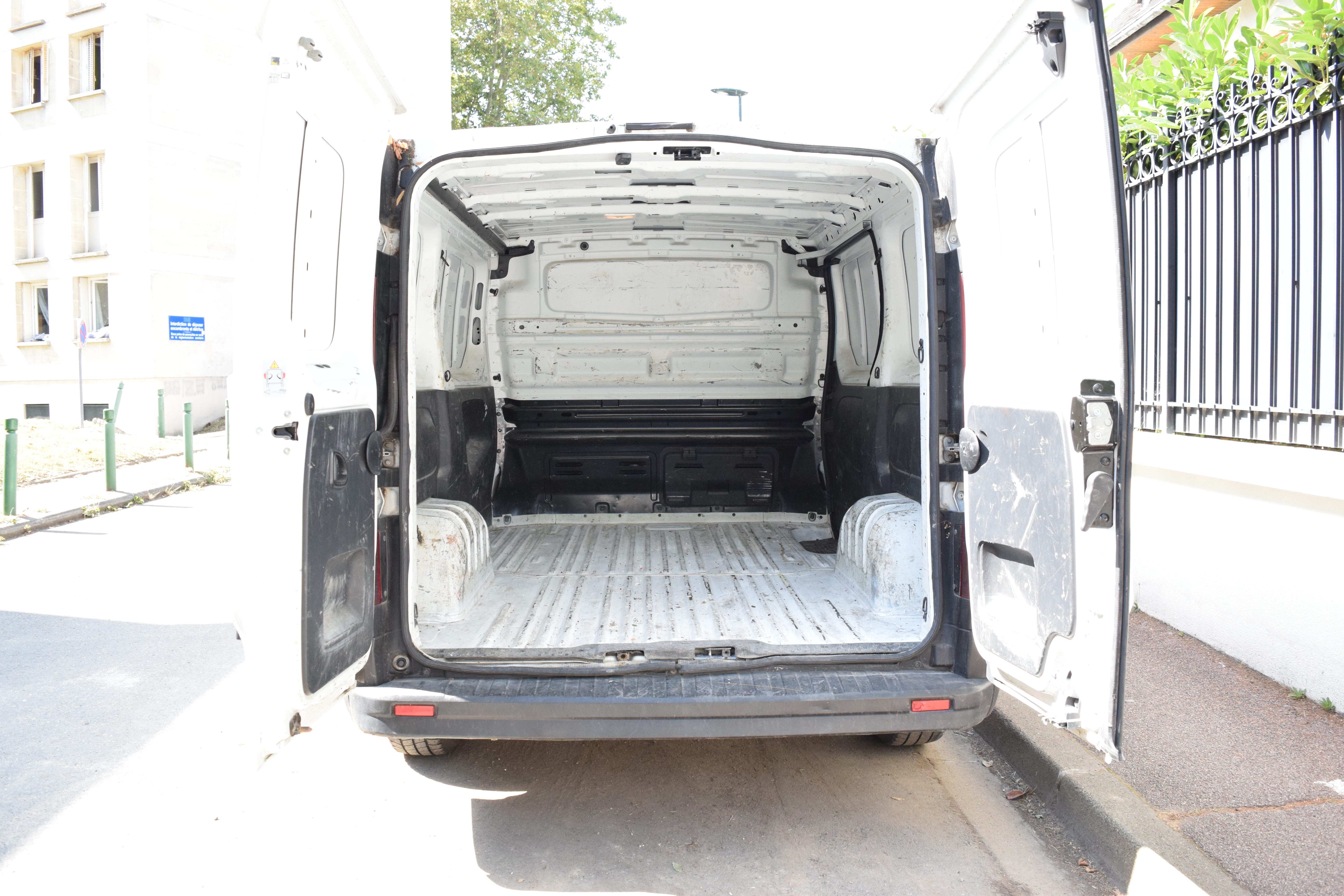 Renault Trafic + Diable avec Entrée audio / iPod