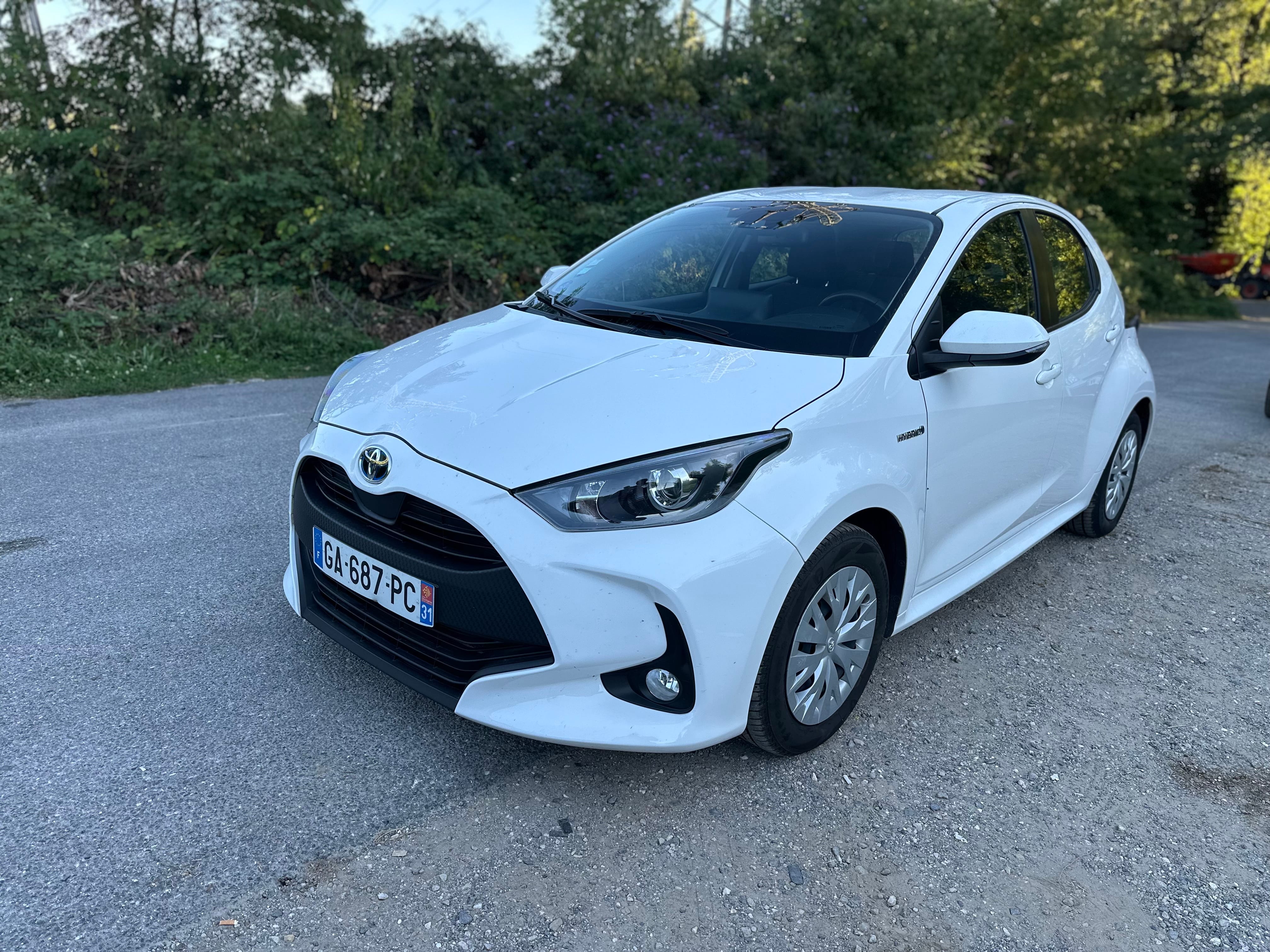 Toyota Yaris, 2021, Diesel / Électrique (hybride), automatique