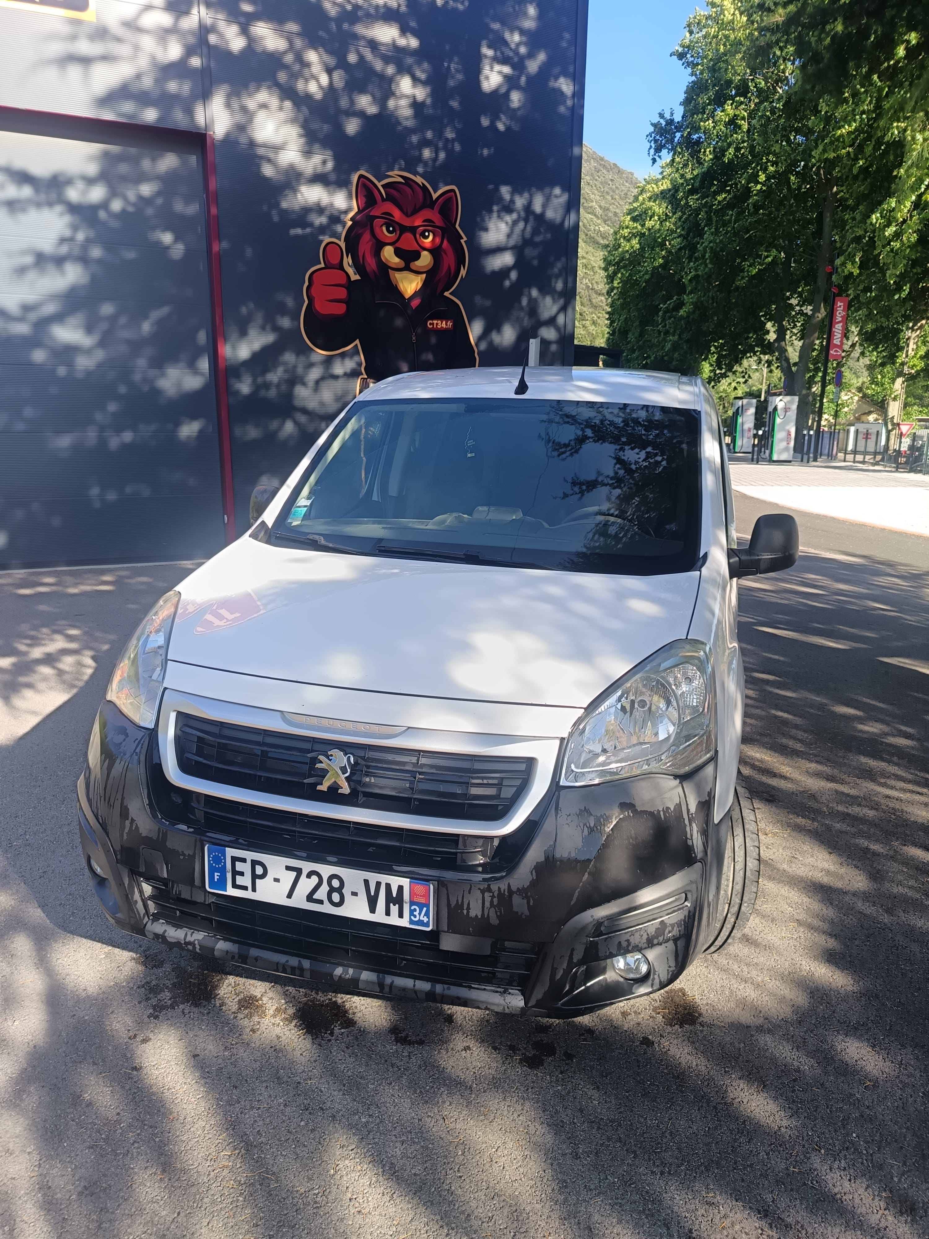 Peugeot Partner avec GPS