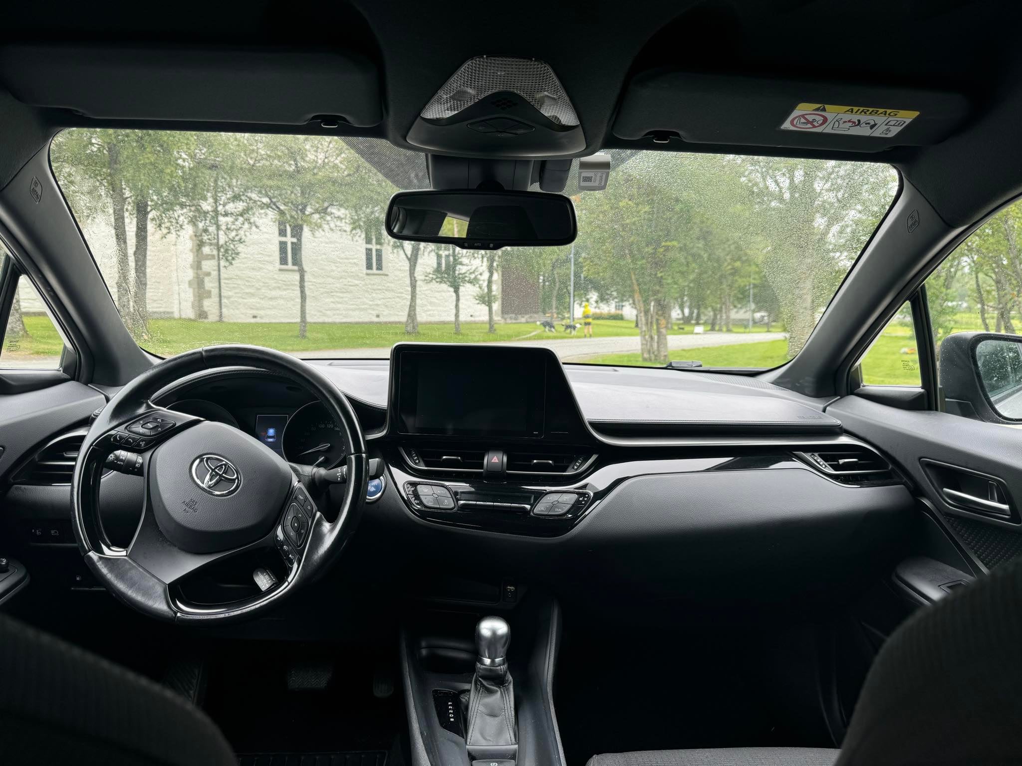 Toyota C-HR med Cruisekontroll