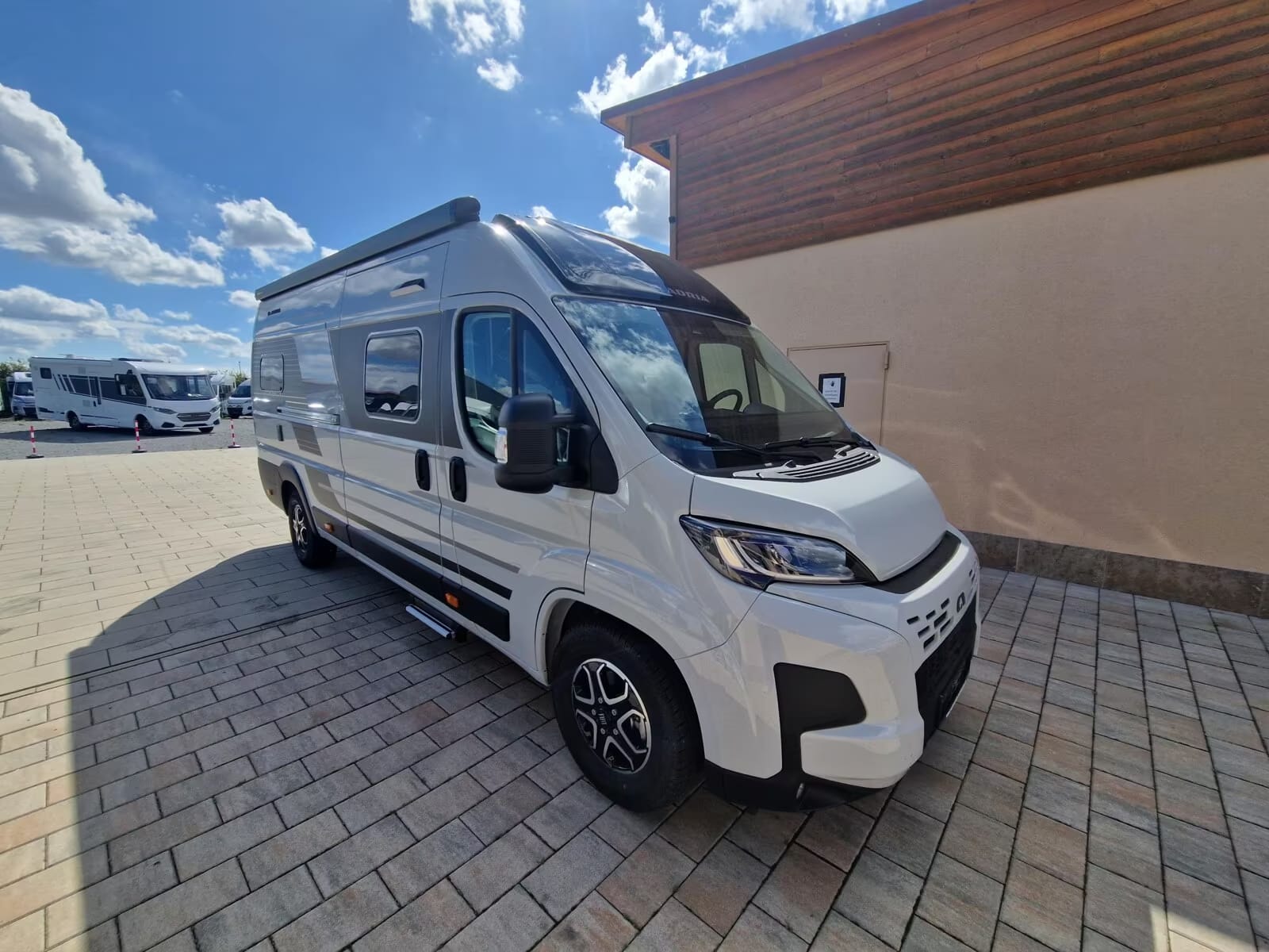 Adria Twin 640 SGX, 2026, Diesel, automatisk
