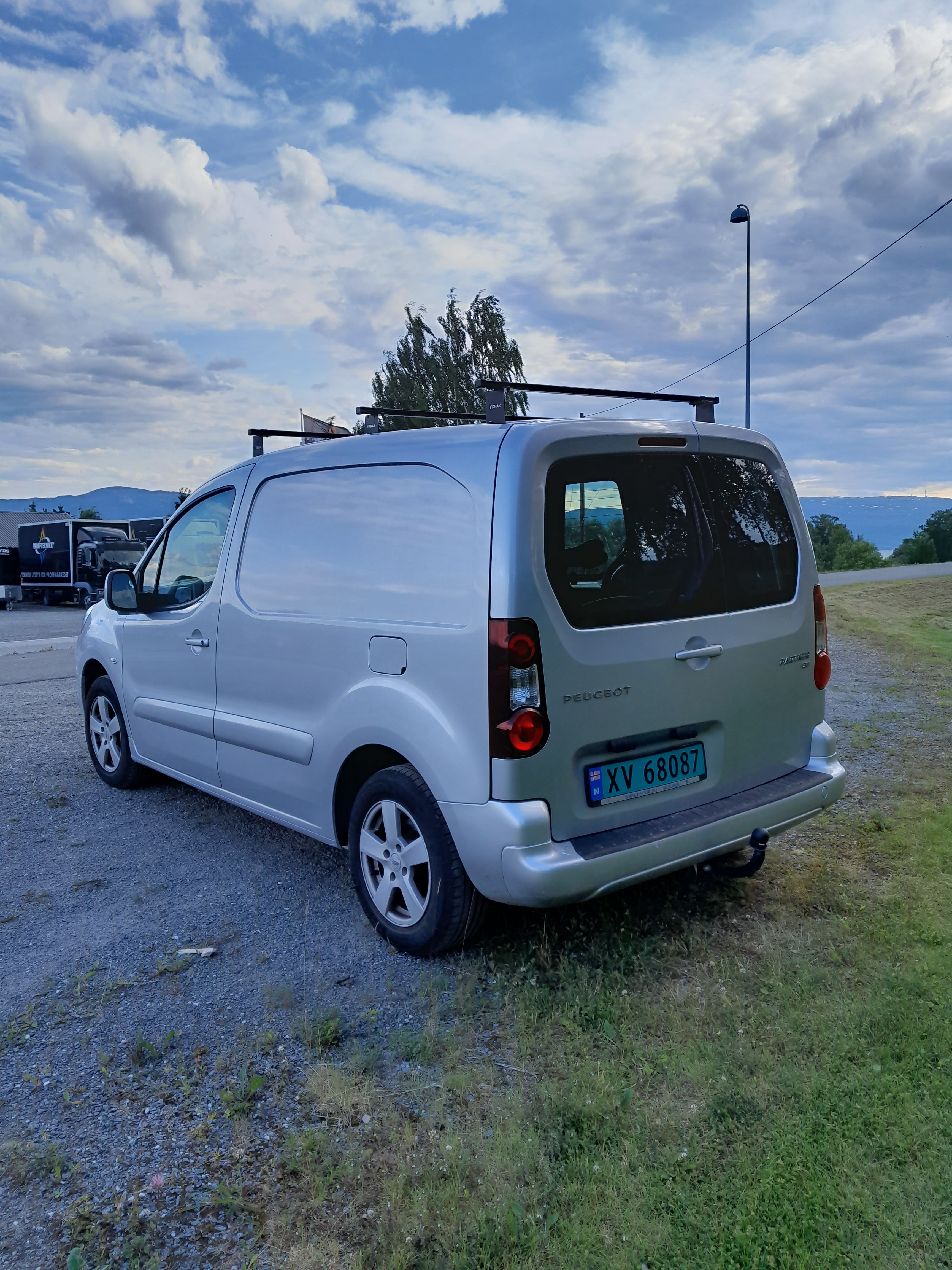 Peugeot Partner med Vinterdekk