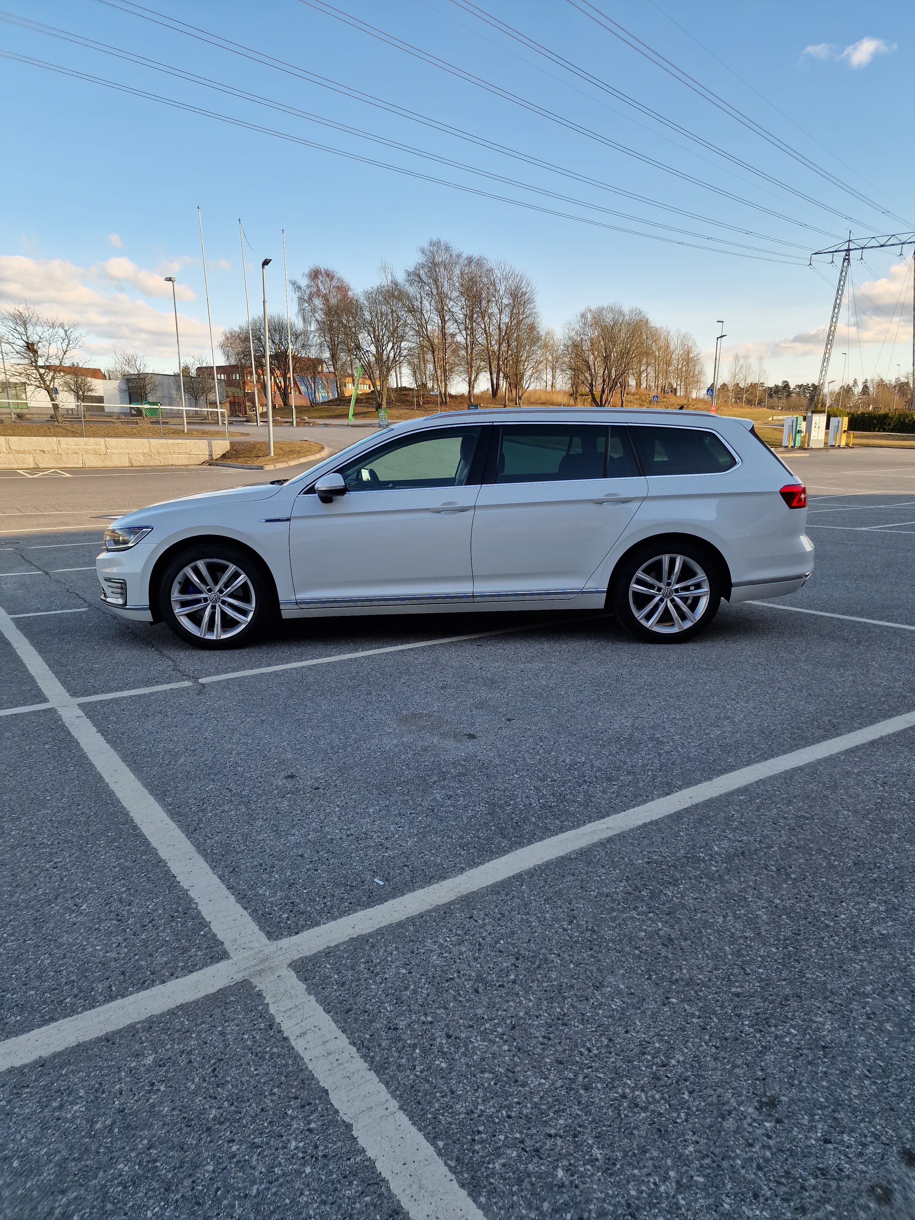 Volkswagen Passat GTE med Aircondition