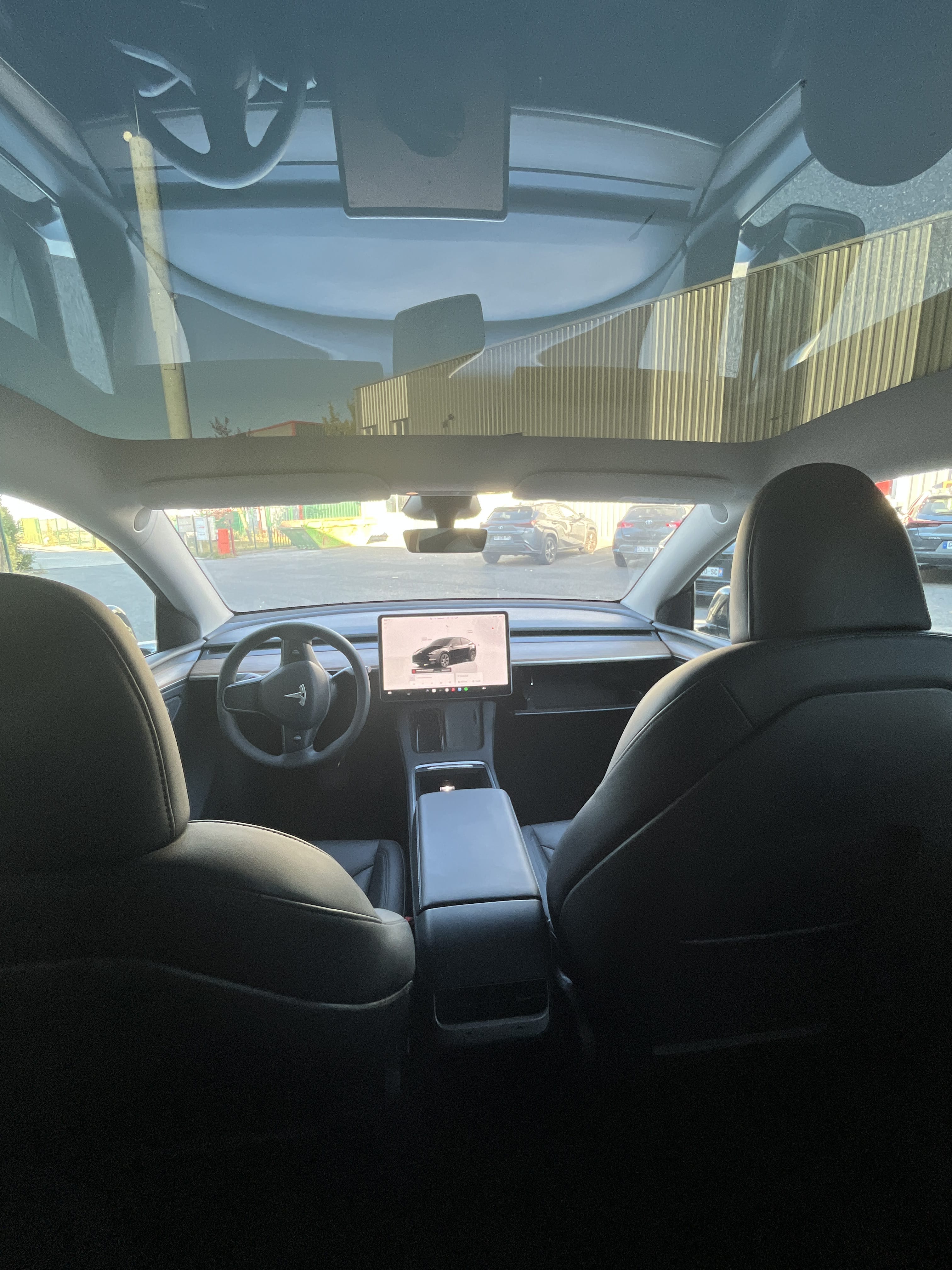 Tesla Model Y Long Range avec GPS