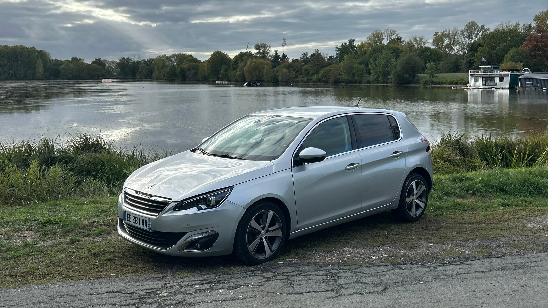 Peugeot 308, 2016, Essence 95