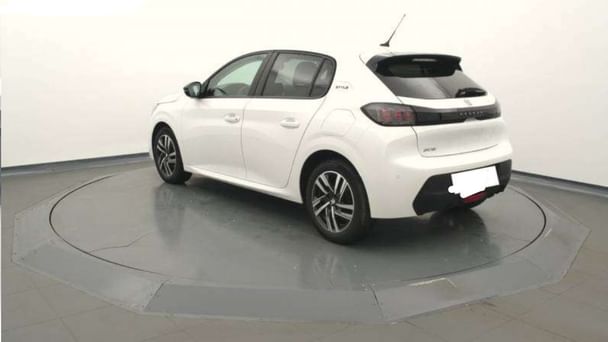 Peugeot 208 avec GPS