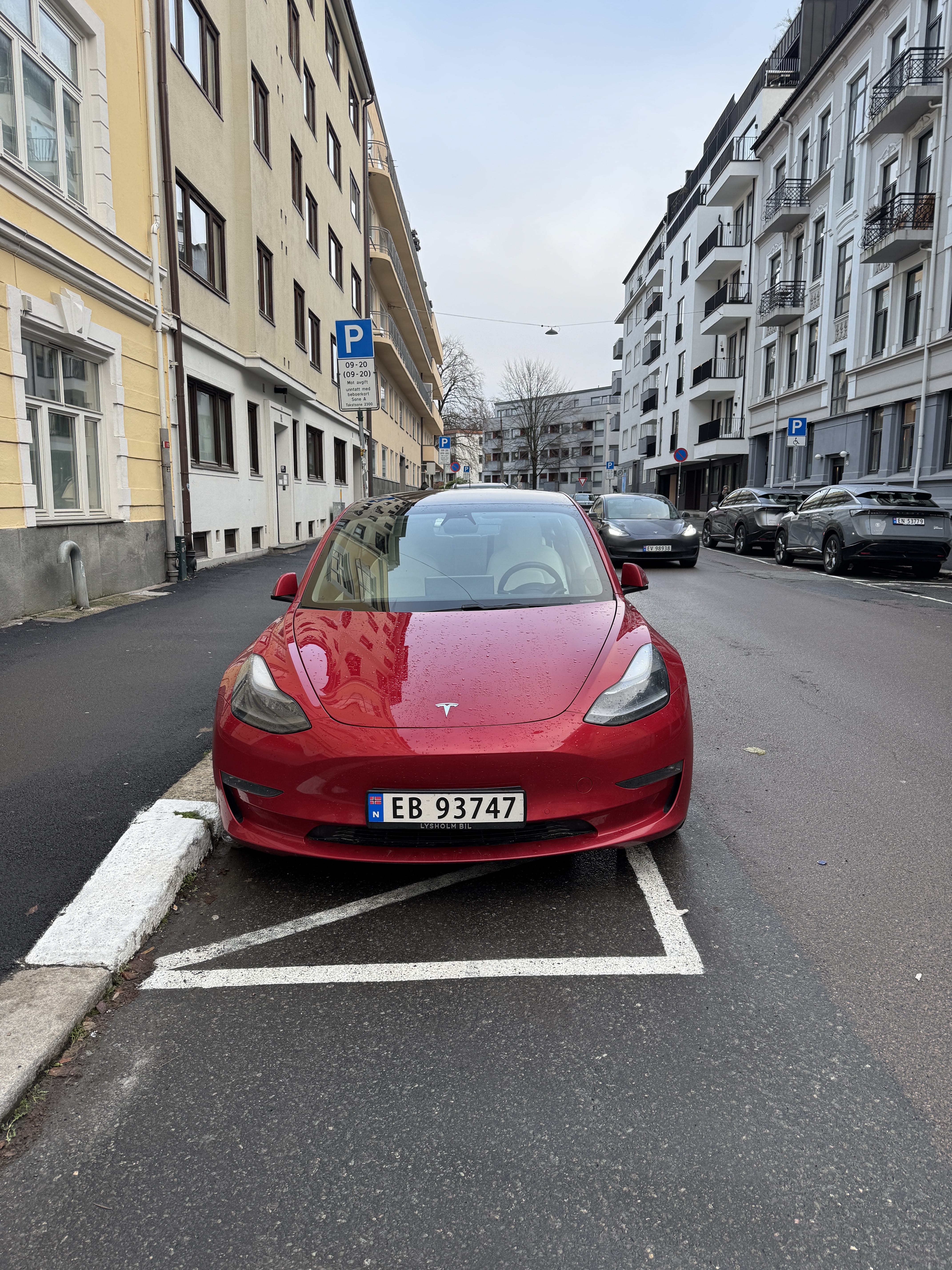 Tesla Model 3 Performance mit 4-Rad-Antrieb