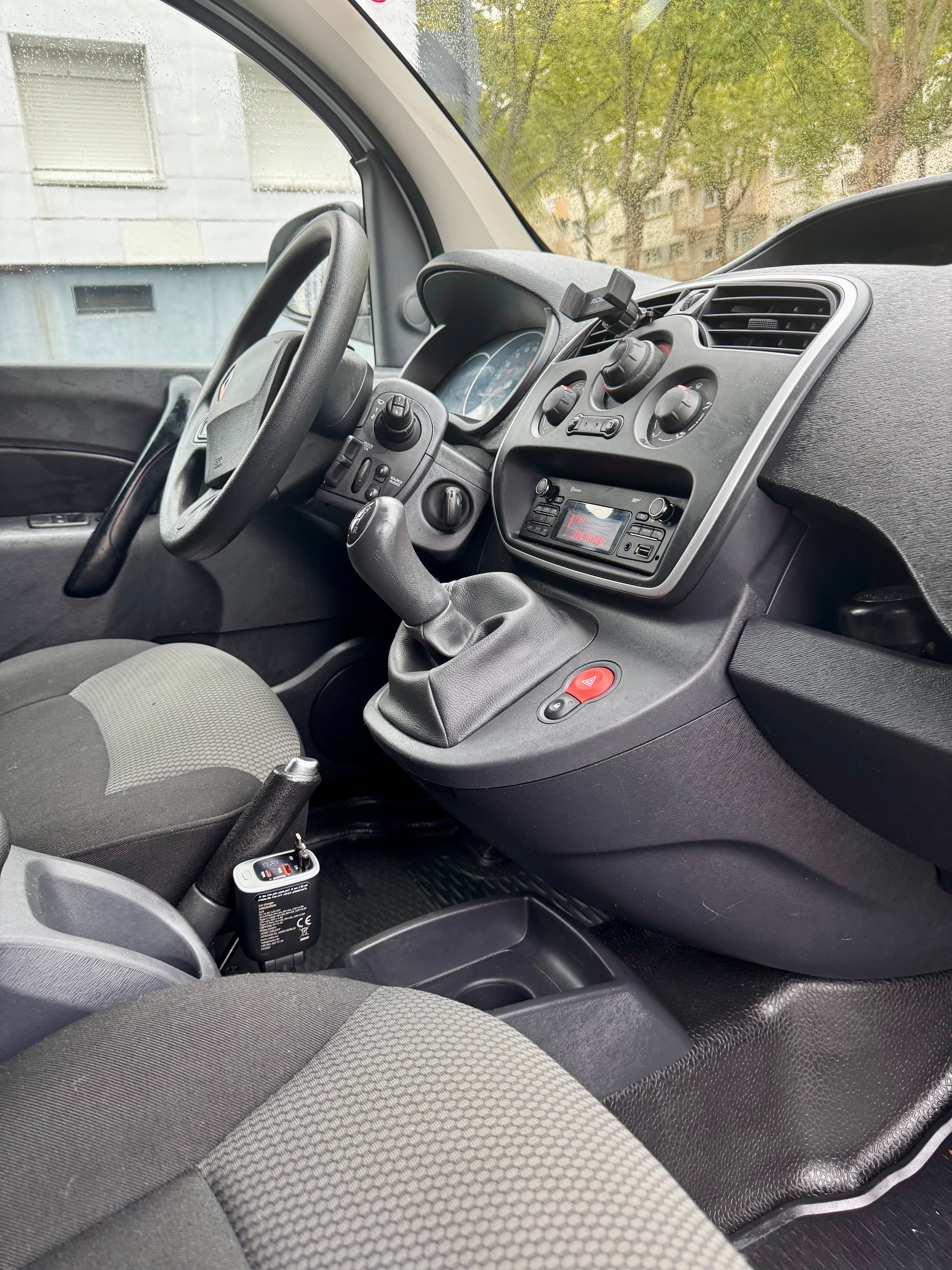 Renault Kangoo Express 1,5 dCi avec Entrée audio / iPod