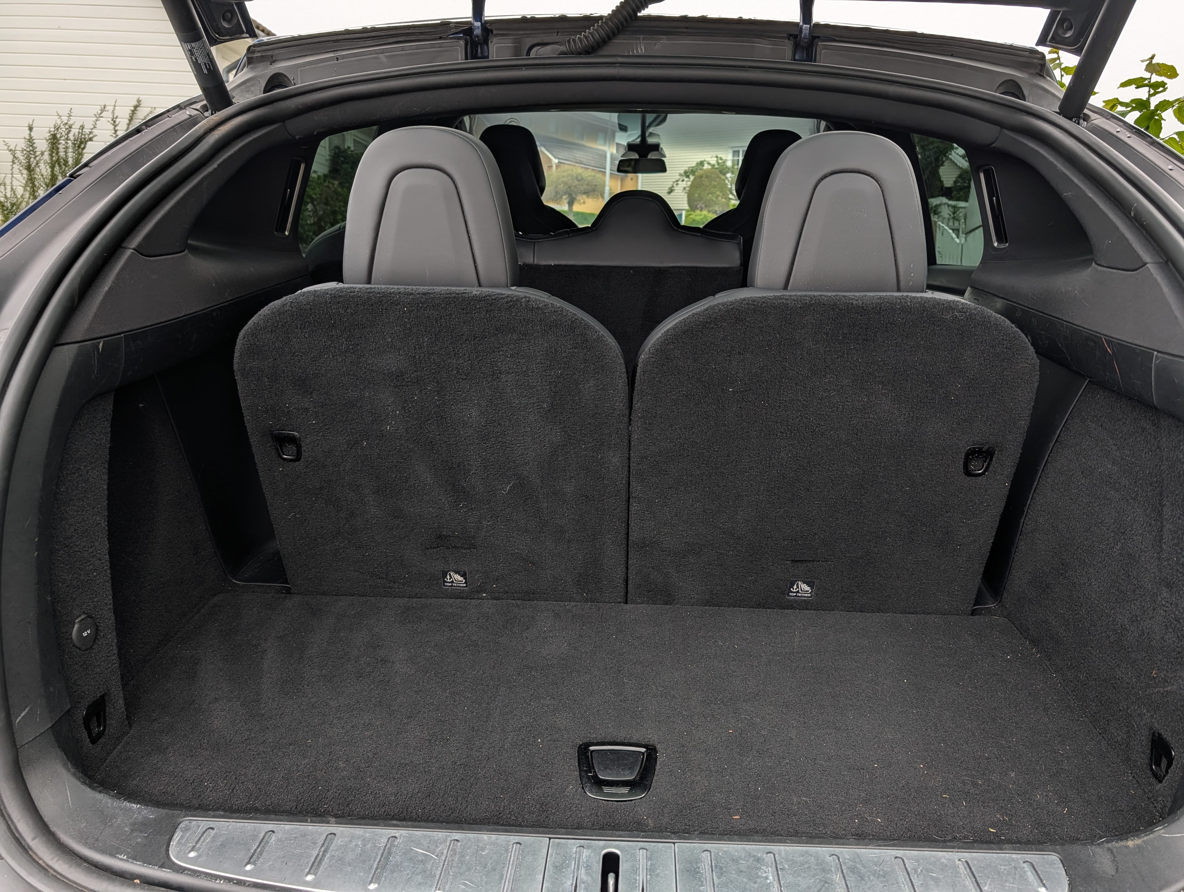 Tesla Model X 75D med Bluetooth audio