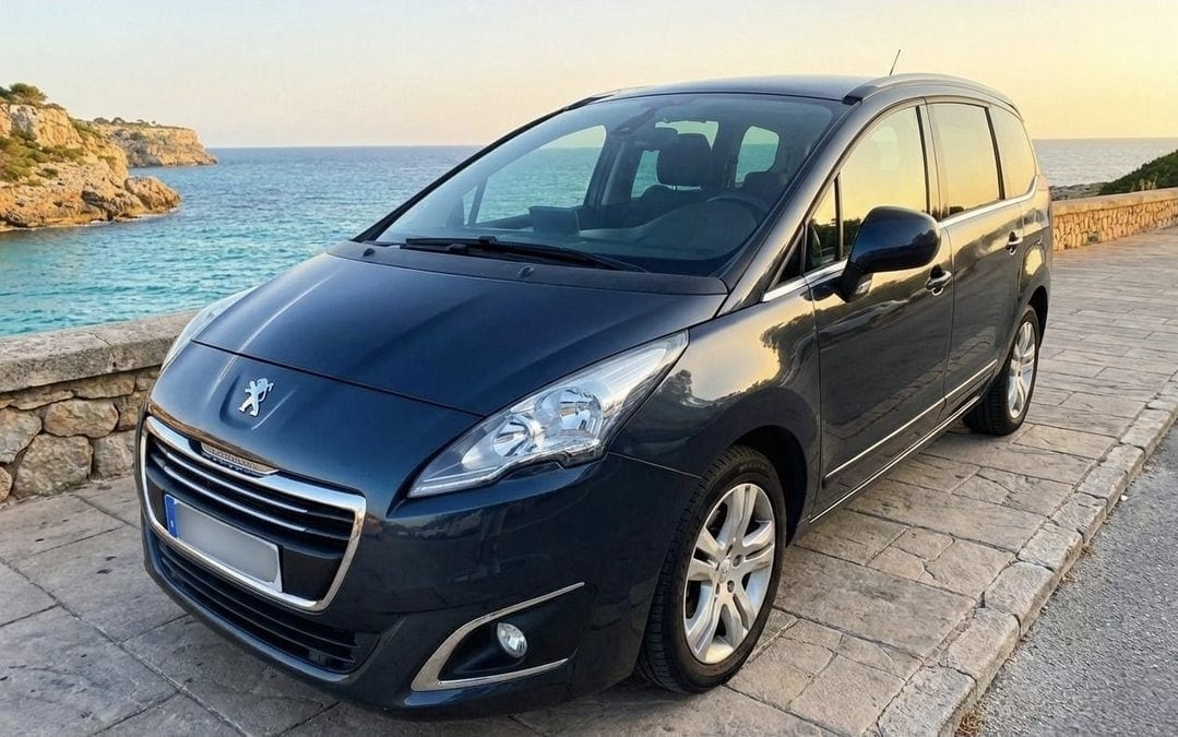 Peugeot 5008 mit Navigationsgerät