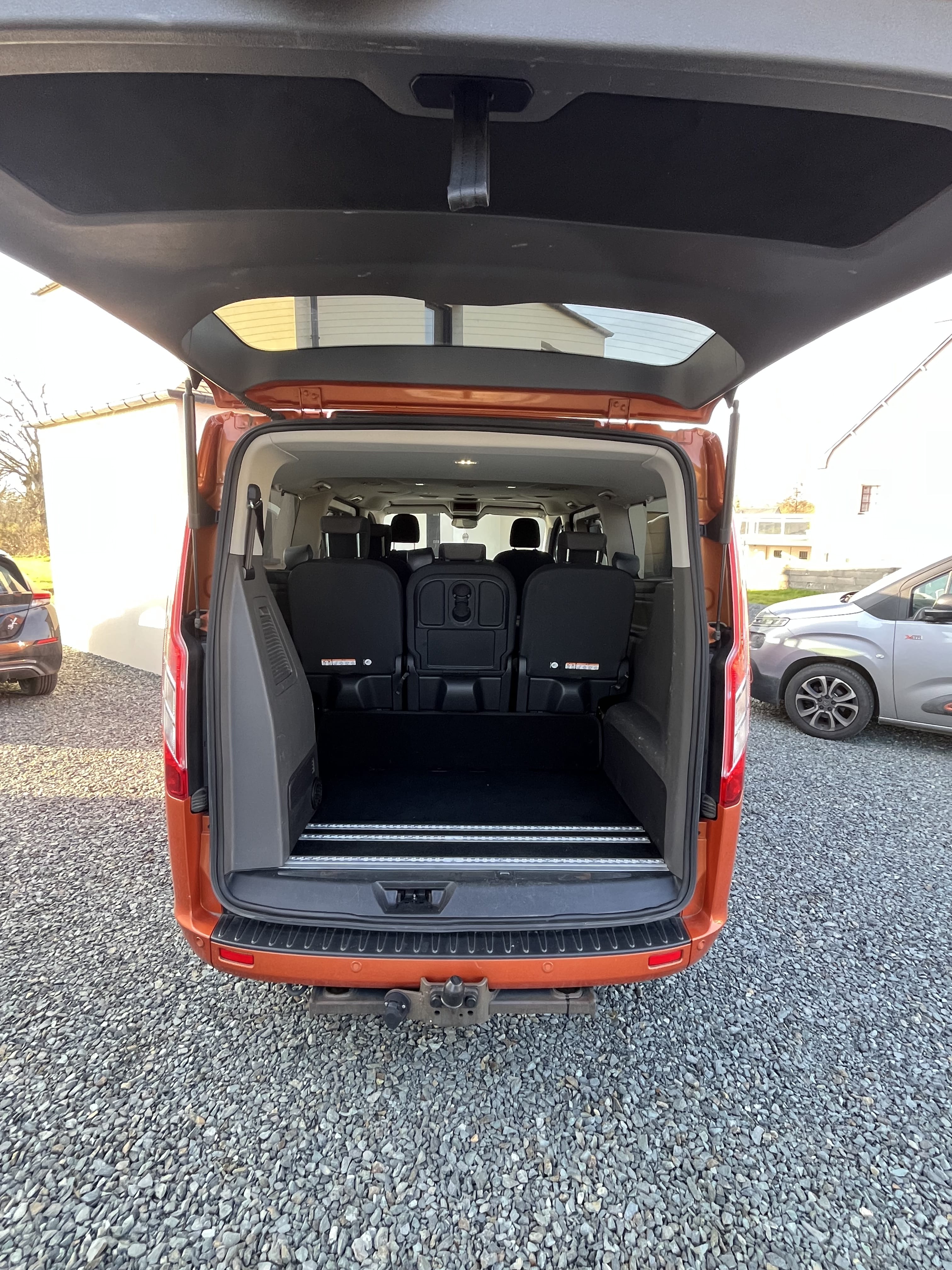 Ford Tourneo Custom avec Apple CarPlay
