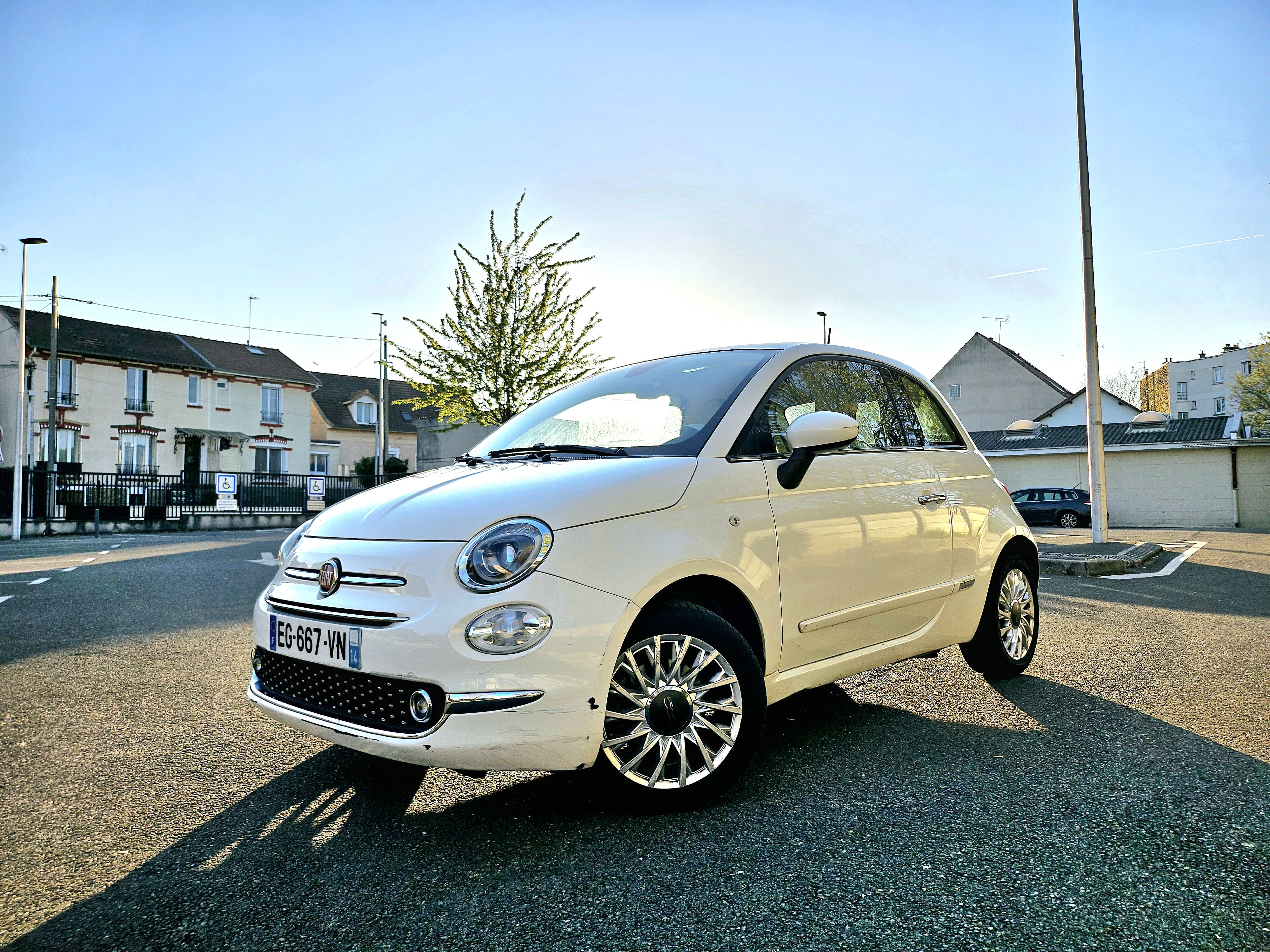 Fiat 500 Lounge, 2016, Essence 98