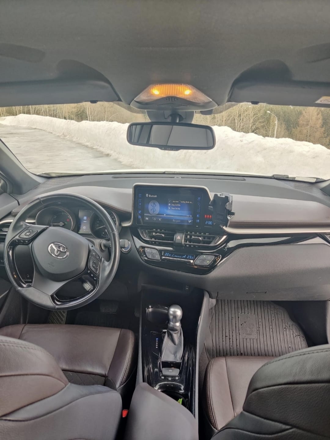Toyota C-HR Hybrid med GPS