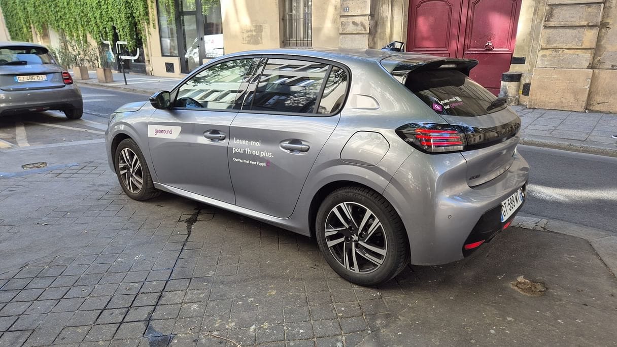 Peugeot 208 ACTIVE PACK PURETECH 75CH BVM avec GPS