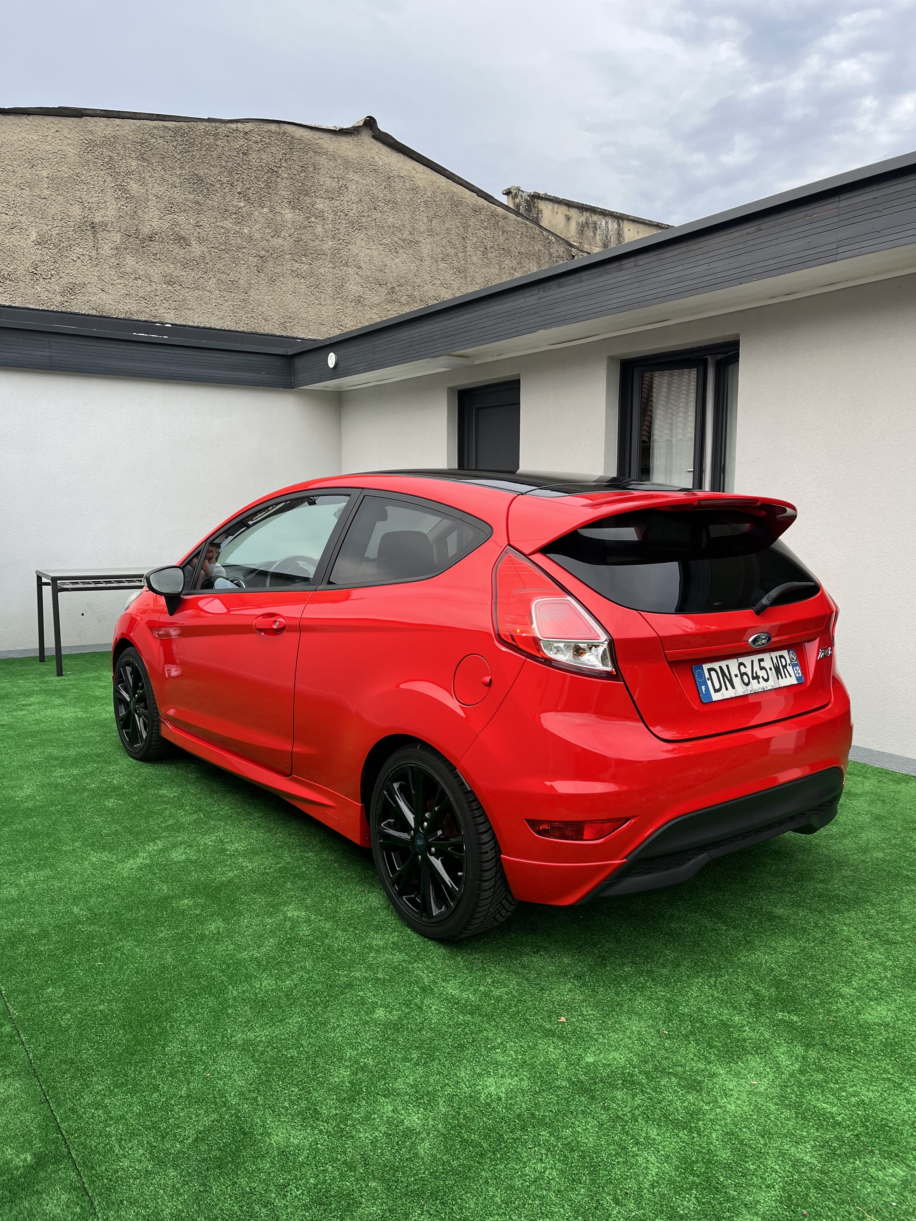 Ford Fiesta avec Régulateur de vitesse