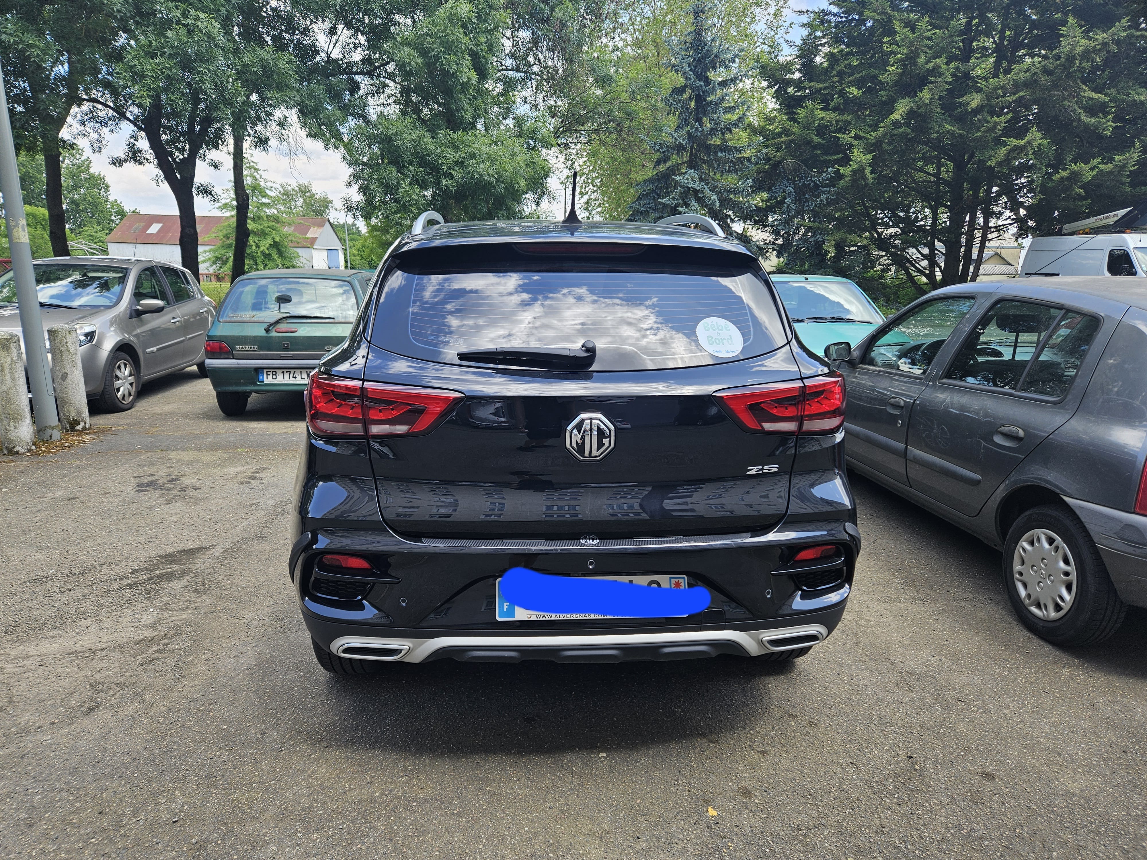 MG ZS