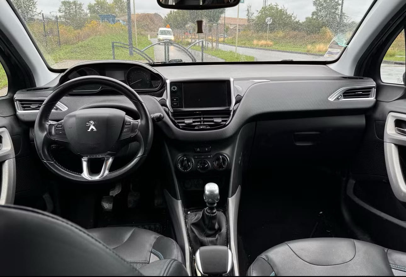 Peugeot 2008 avec Pneus neige