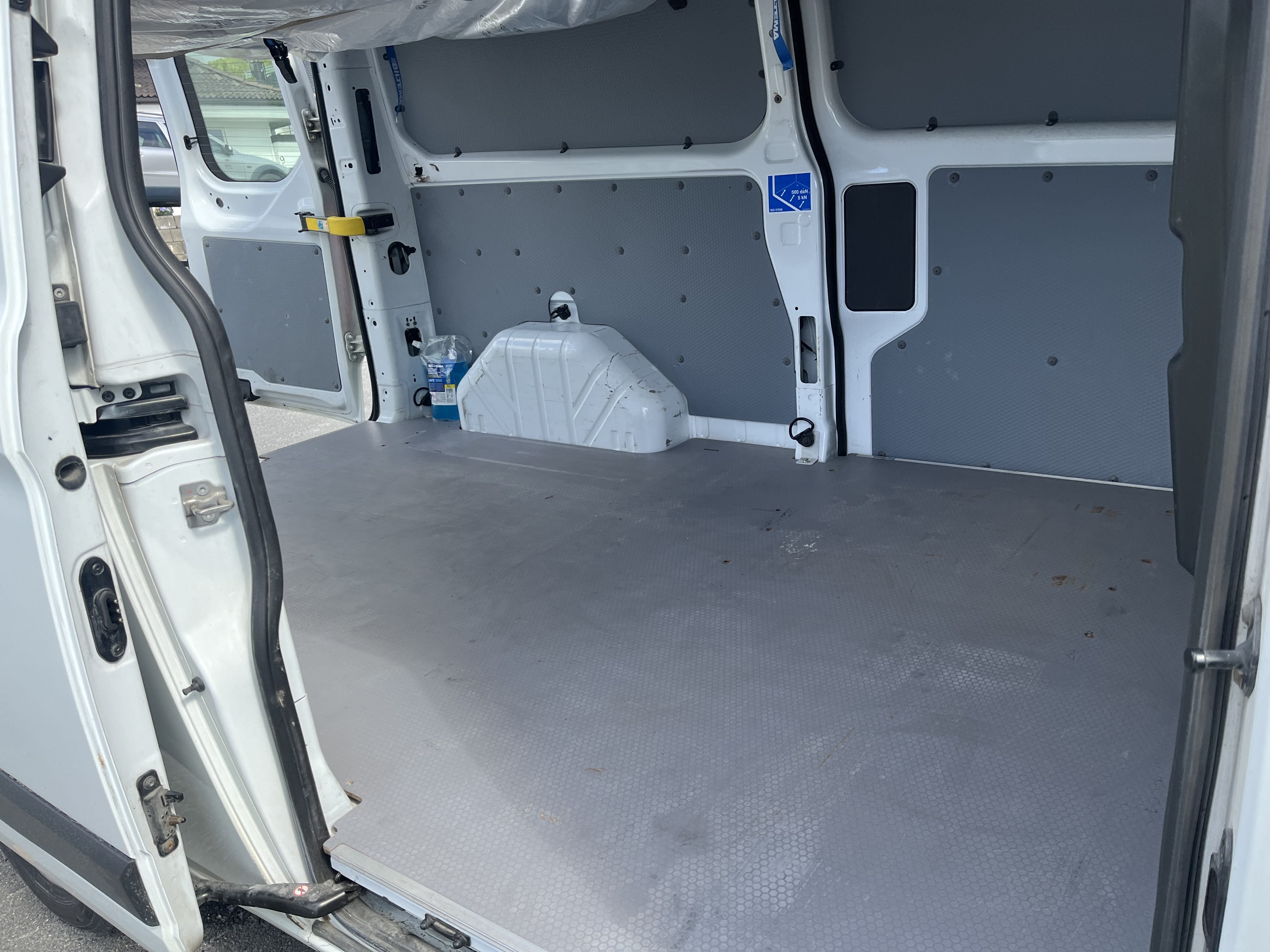 Ford Transit Custom Kombi med Bluetooth audio
