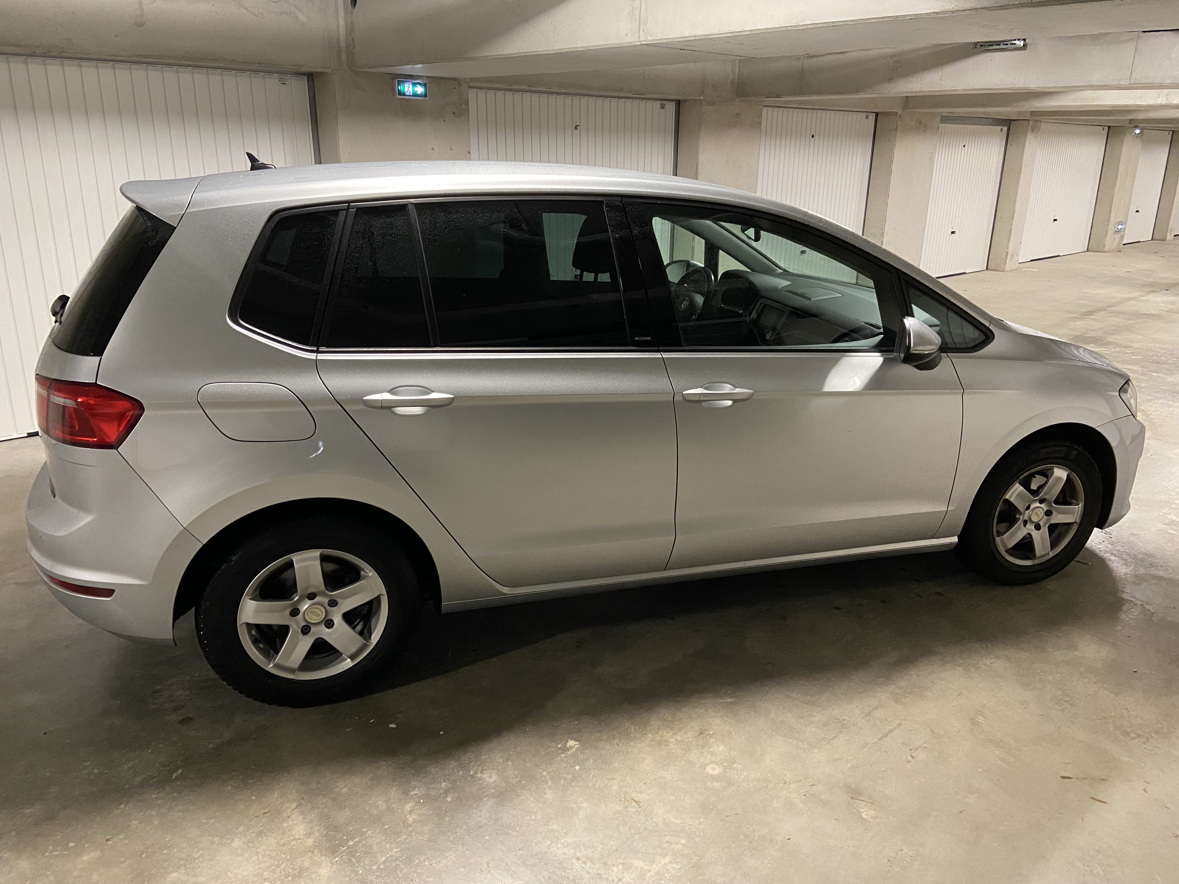 Volkswagen Golf avec Climatisation