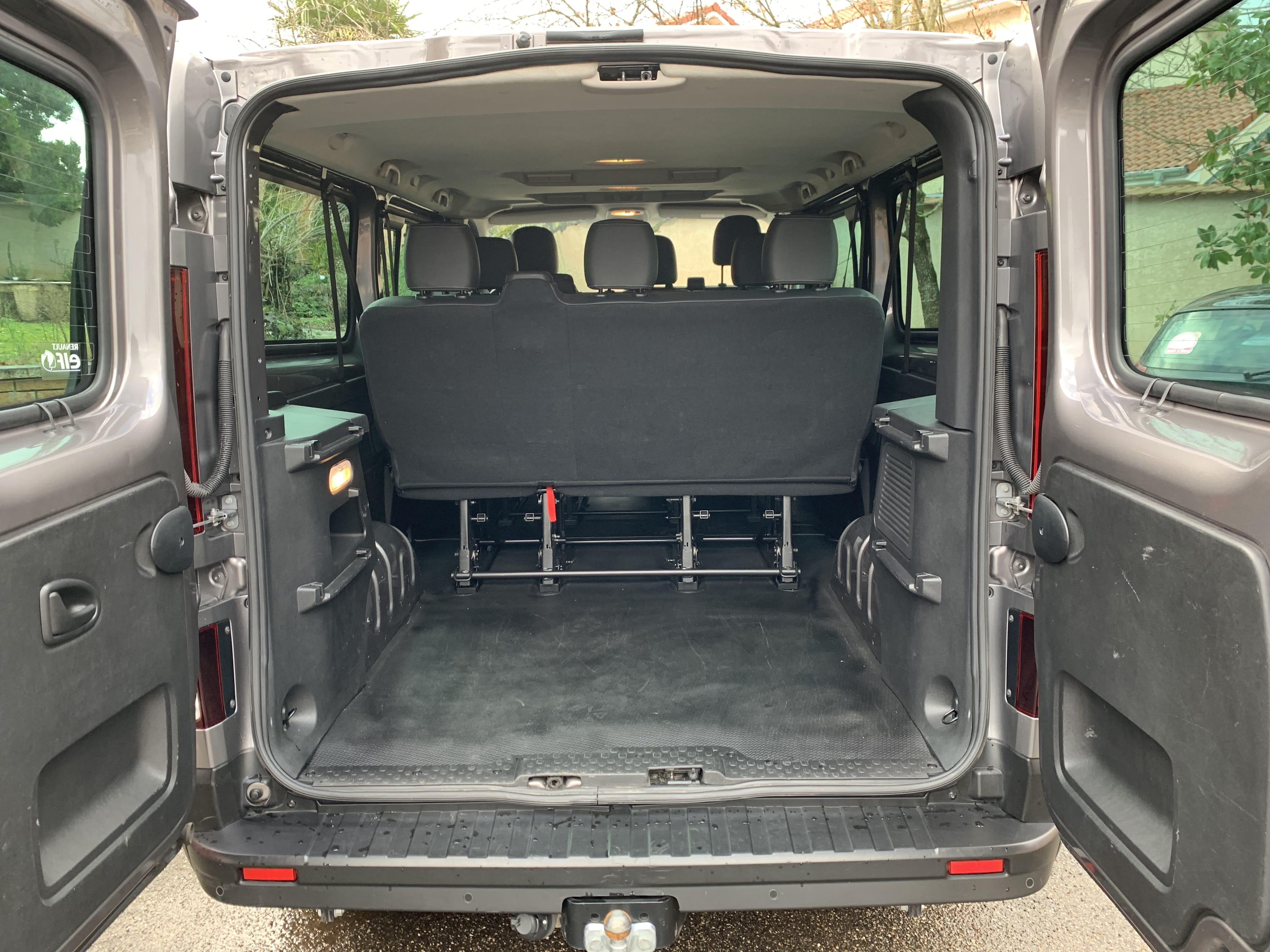 Renault Trafic Passenger avec Apple CarPlay