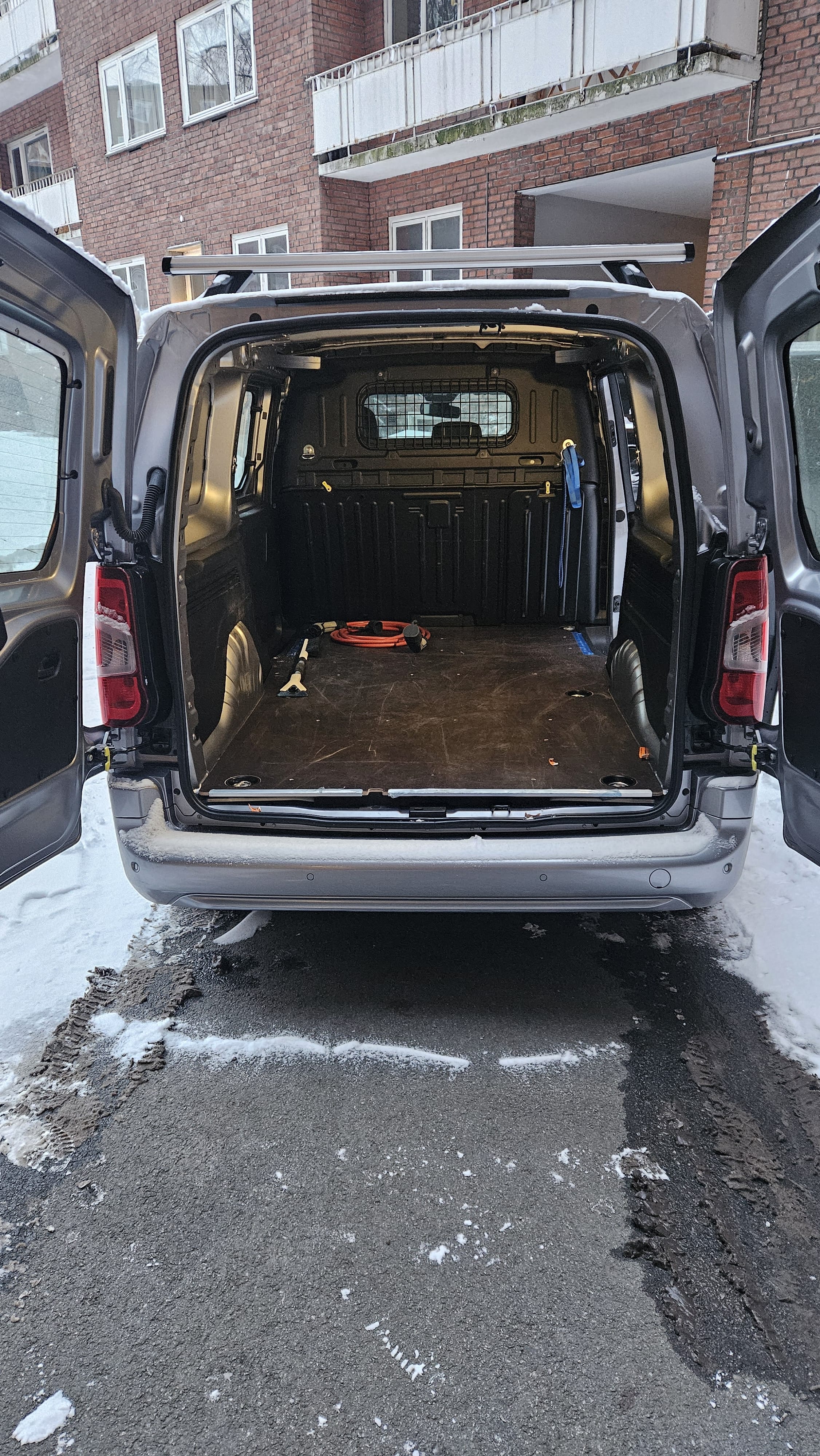 Toyota Proace City Electric Electric 50kwt med Vinterdekk