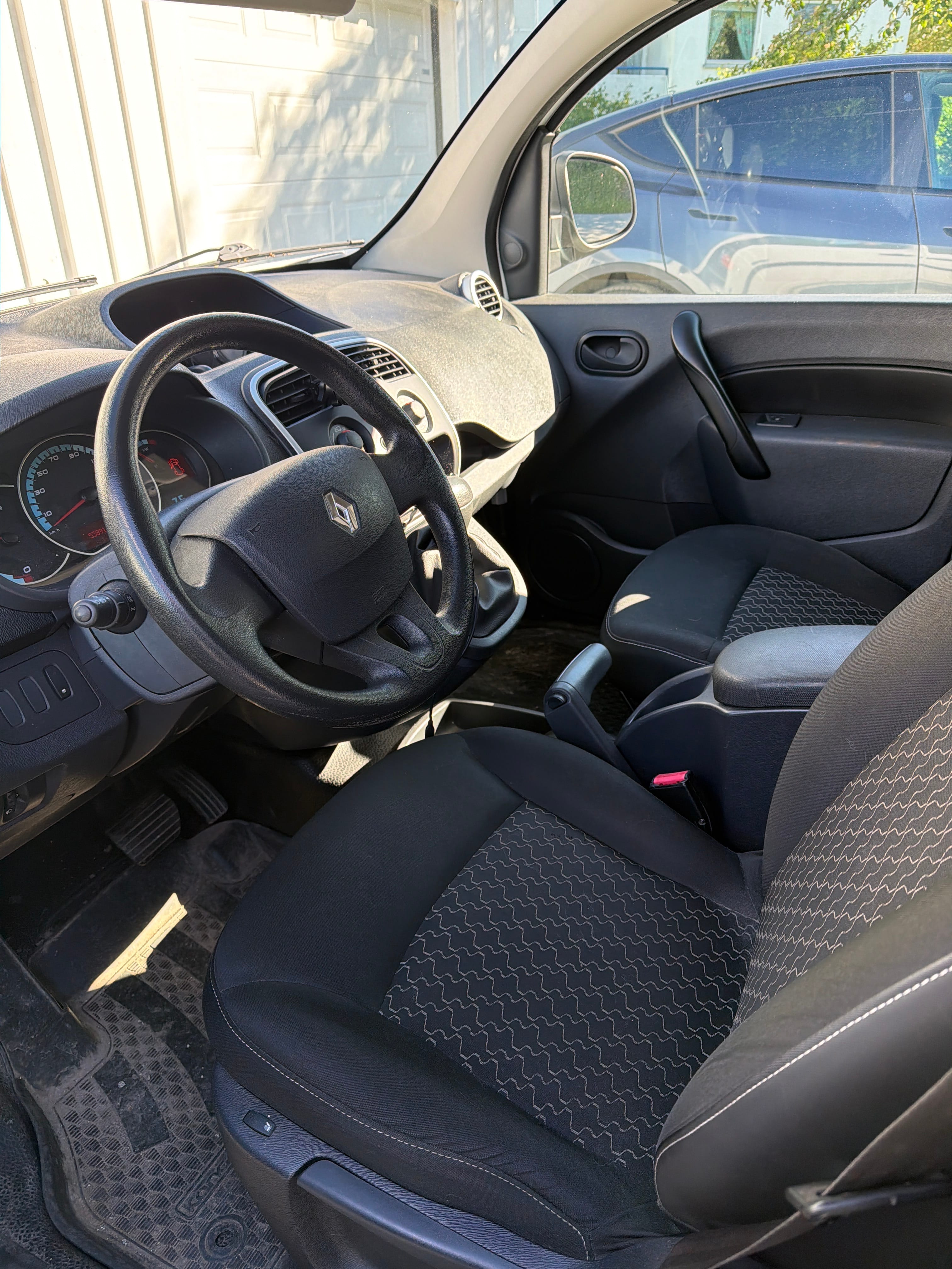 Renault Kangoo Varebil med Vinterdekk