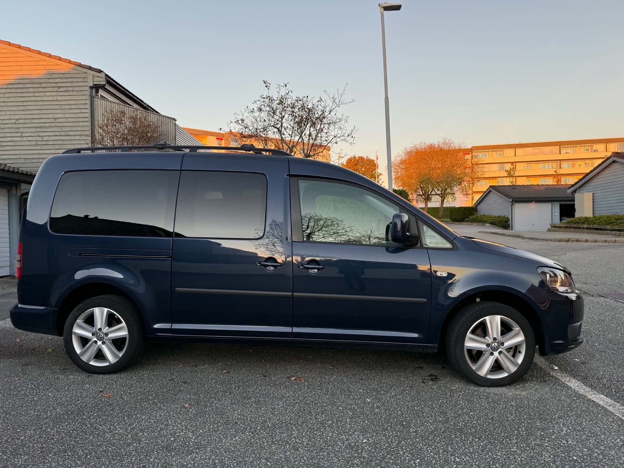 Volkswagen Caddy Maxi med Aircondition