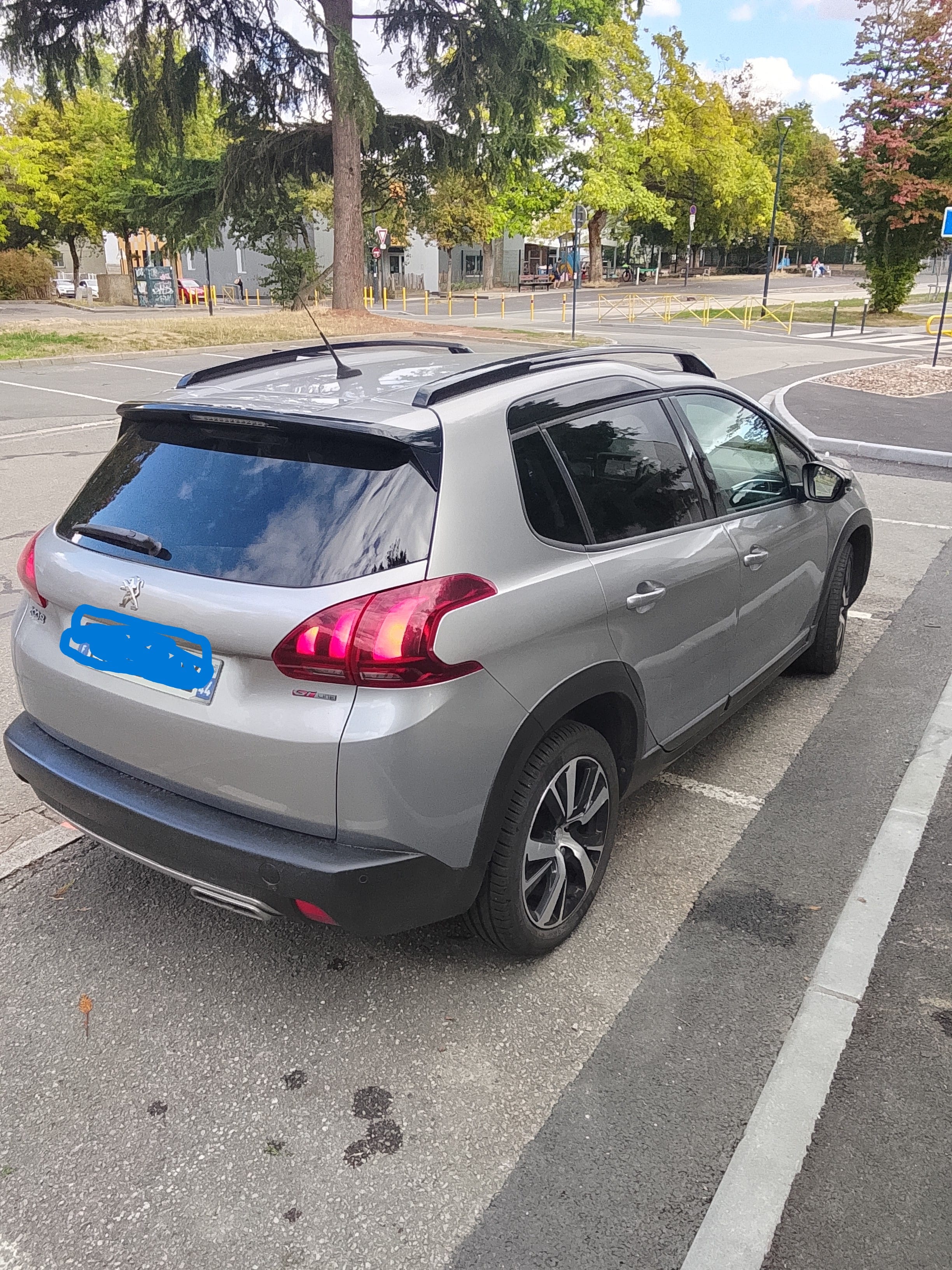 Peugeot 2008 avec GPS