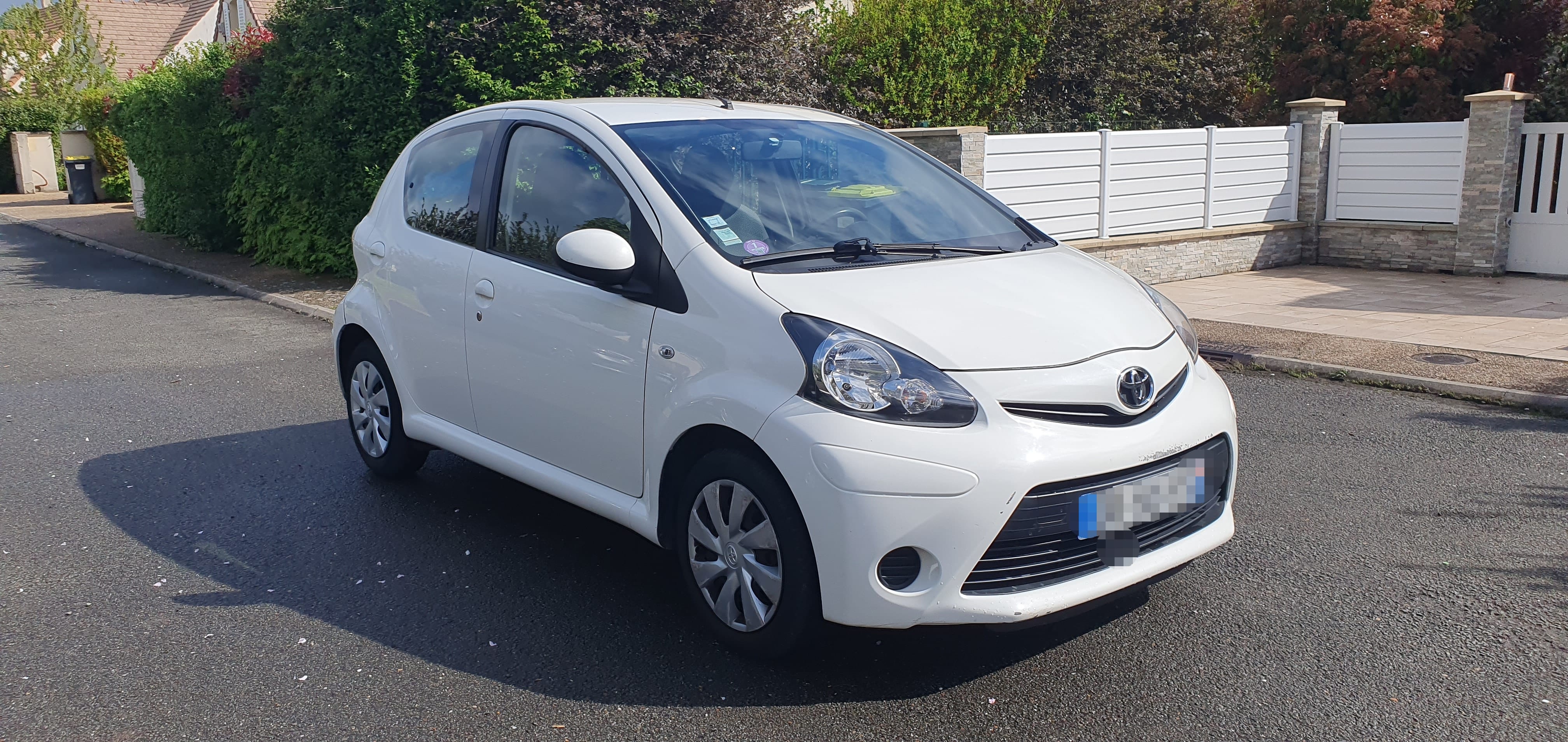 Toyota Aygo, 2012, Essence 98
