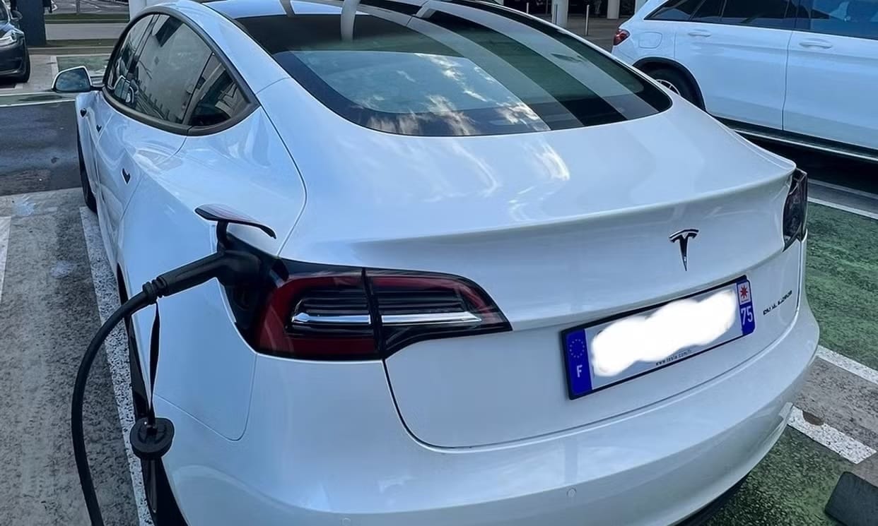 Tesla Model 3 Long Range avec GPS