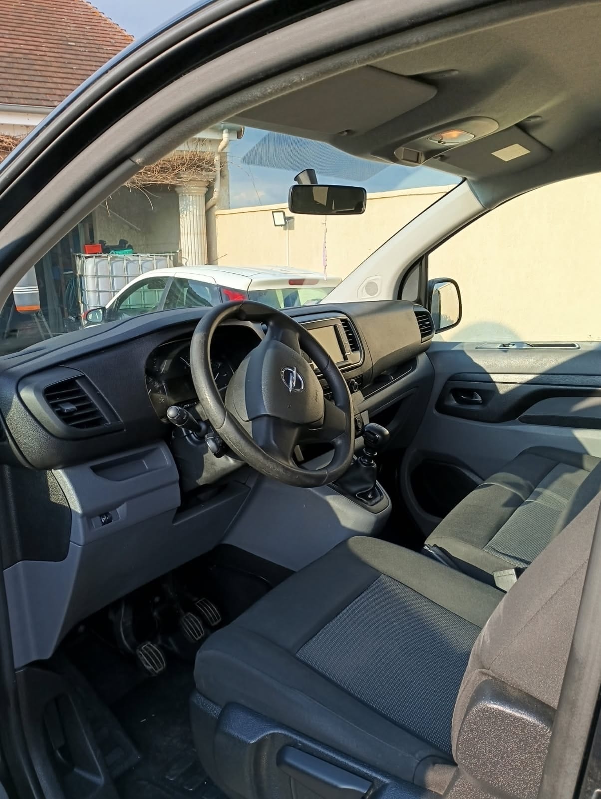 Opel Vivaro avec GPS