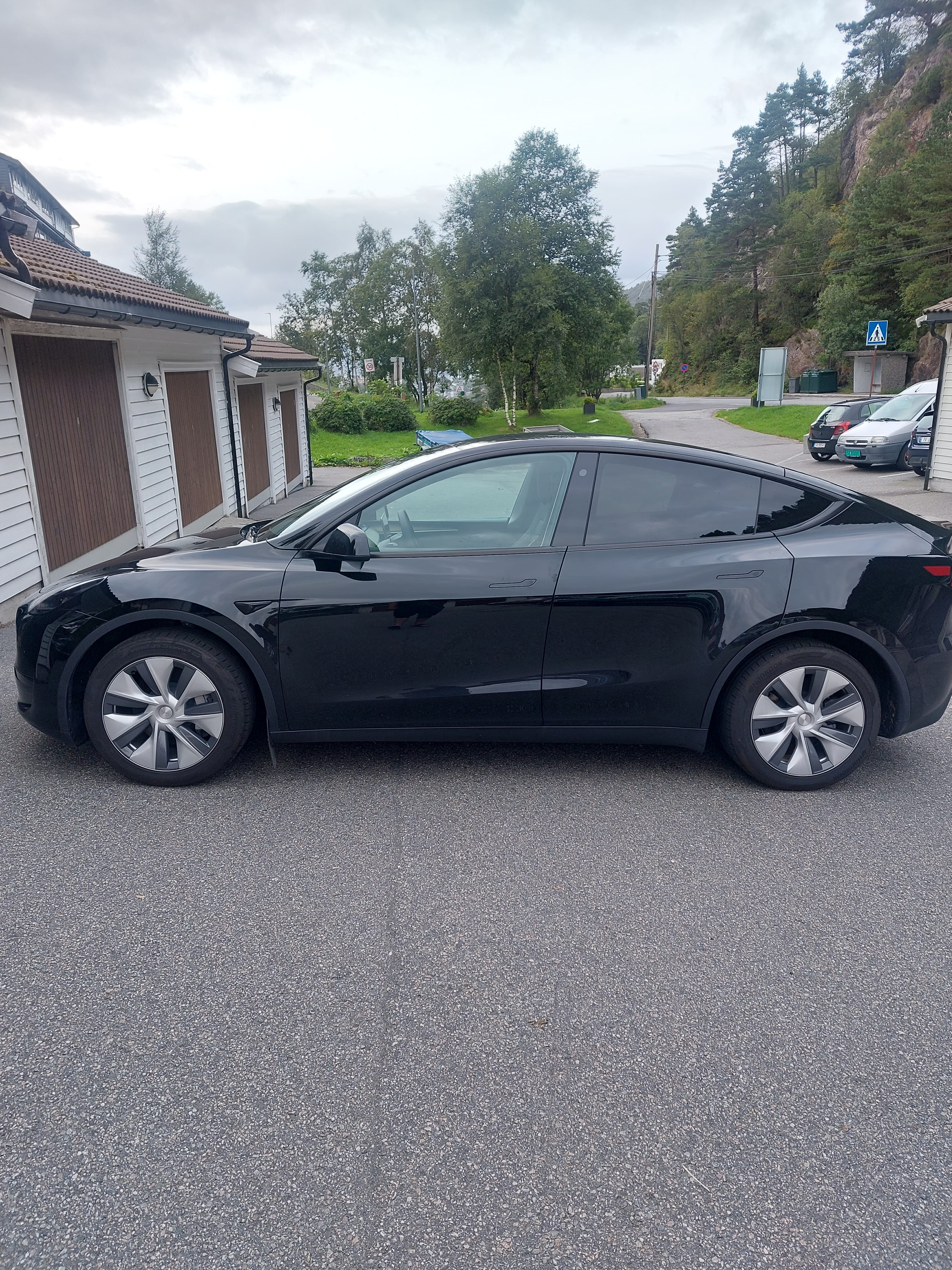 Tesla Model Y med Aircondition