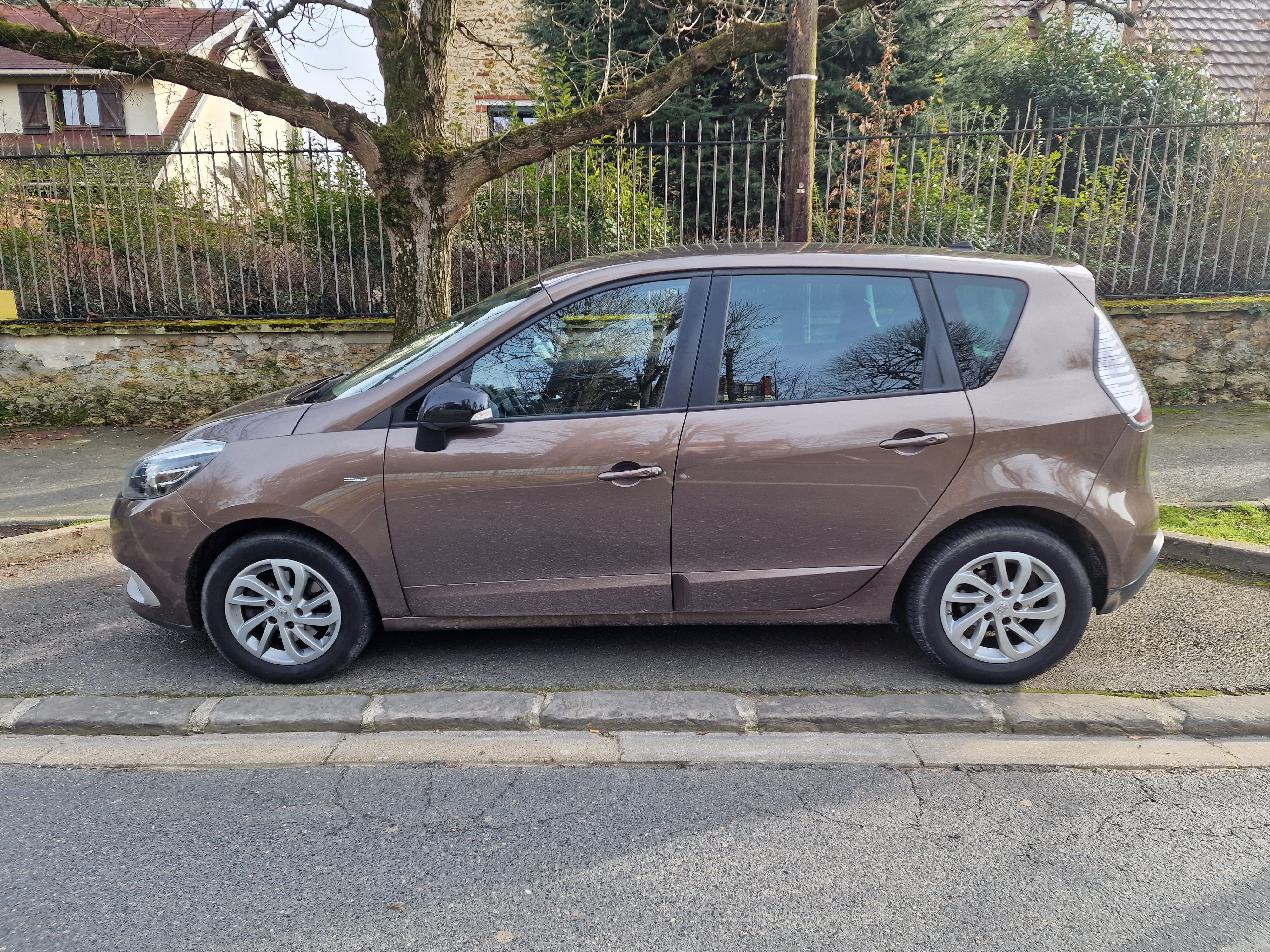 Renault Scenic avec Climatisation