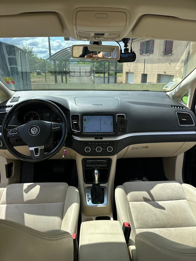 Volkswagen Sharan avec Dashcam