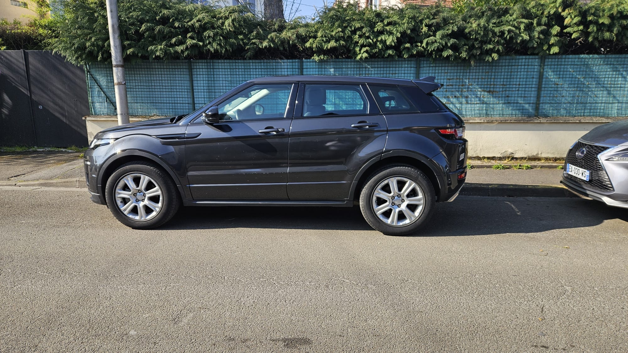 Land-Rover Range Rover Evoque R-Dynamic SE avec Climatisation