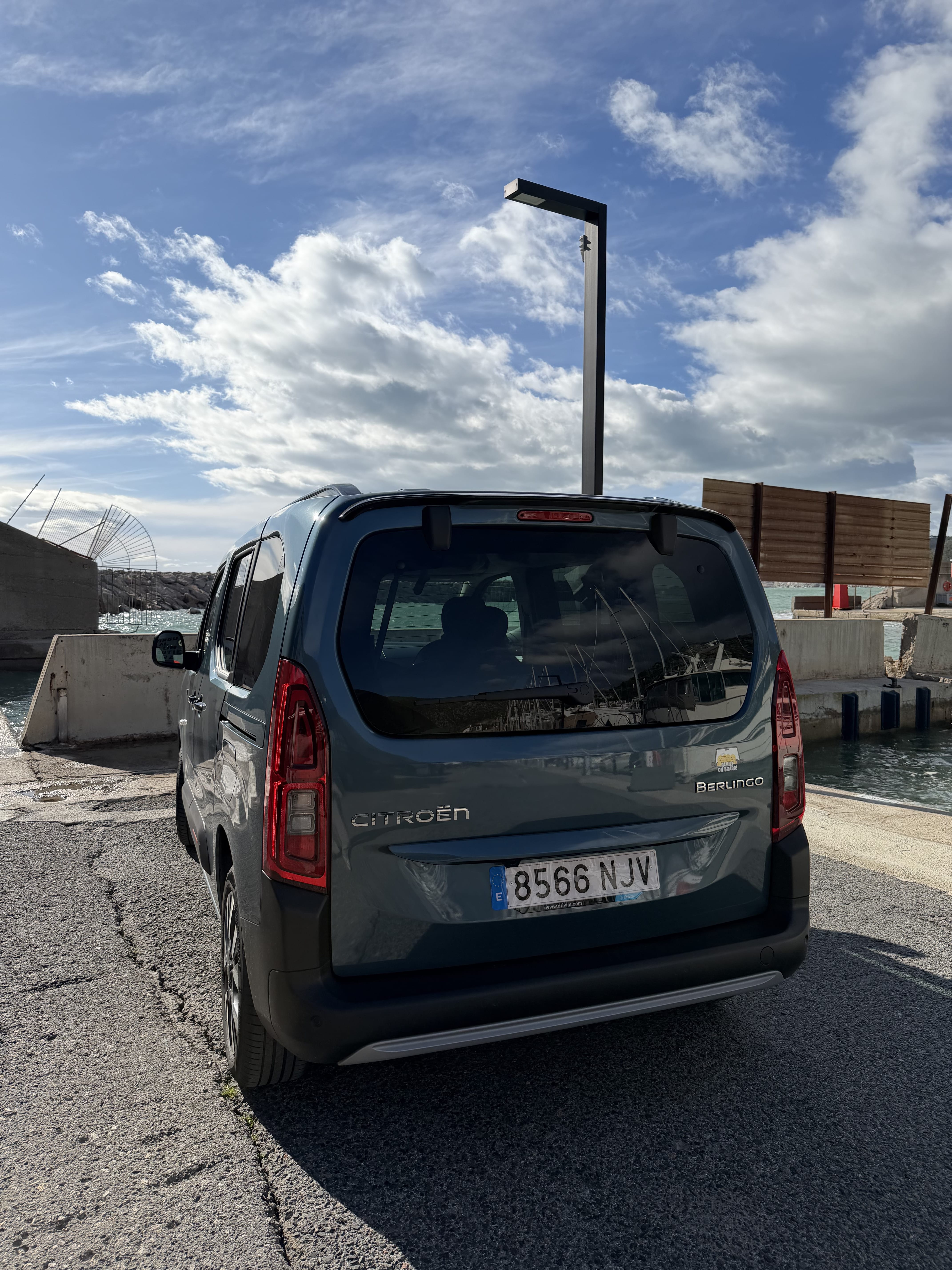 Citroen Berlingo with Backup camera