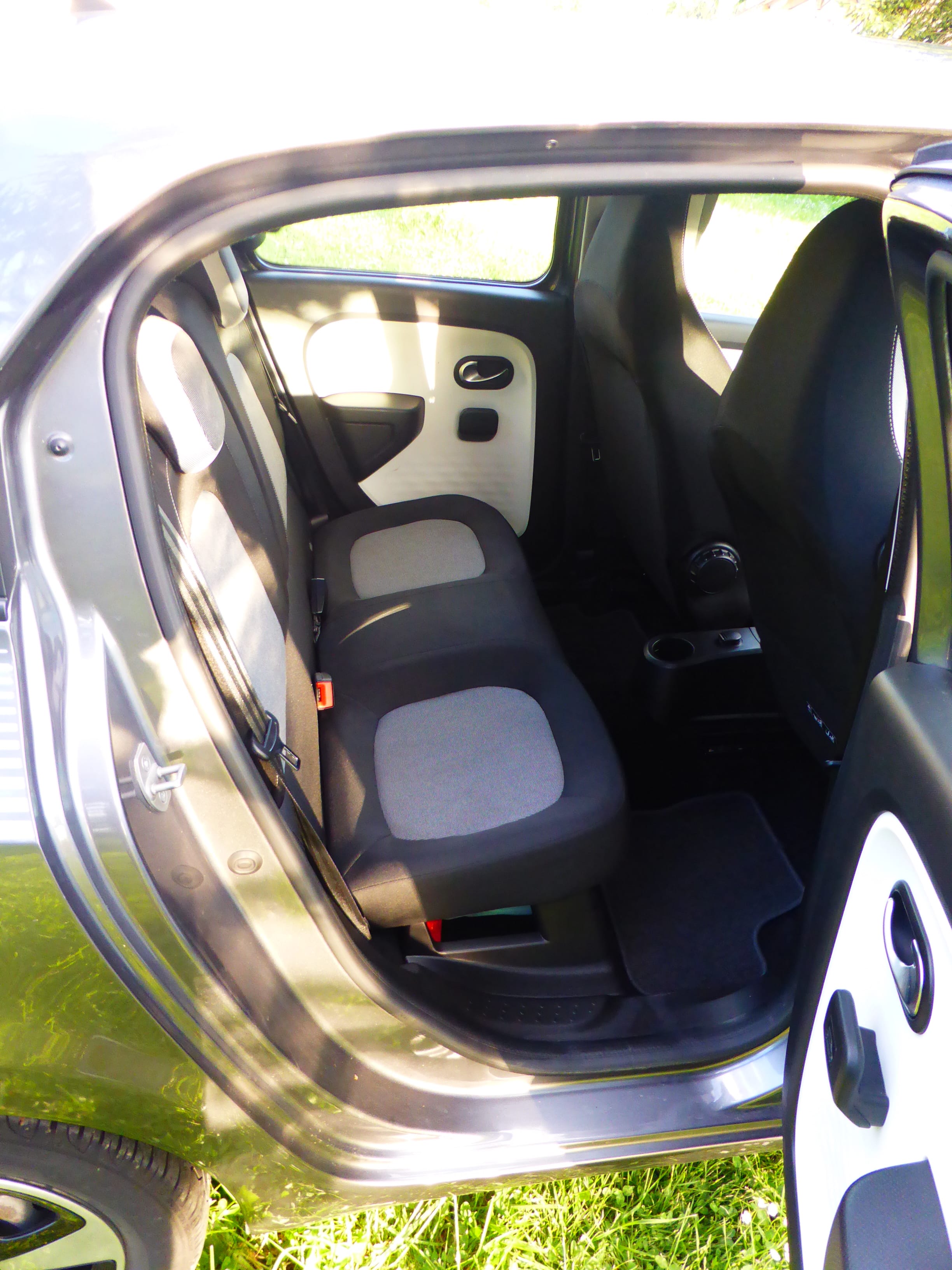 Renault Twingo III E85 GRISE Limited Energy TCe 90ch