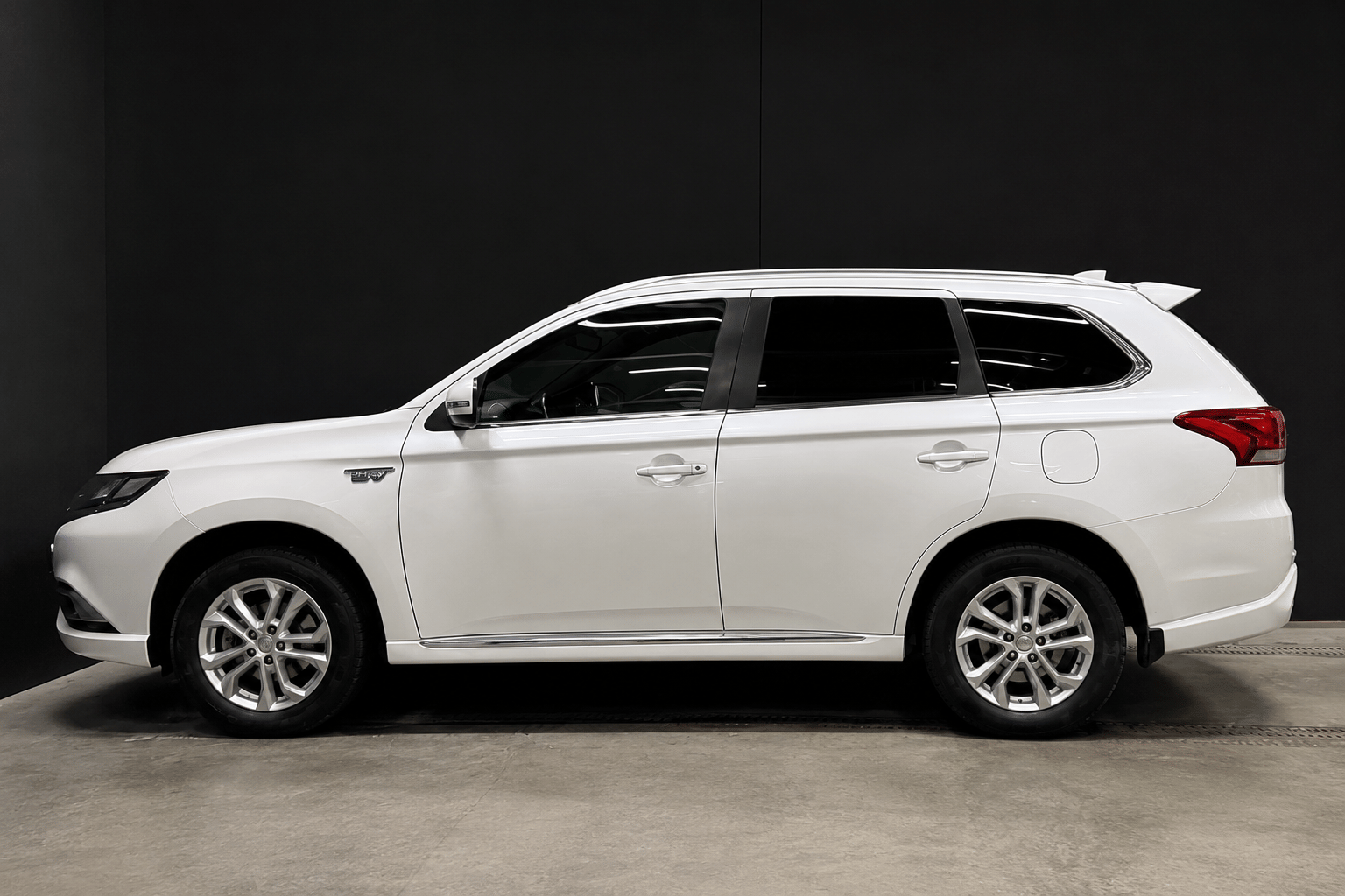Mitsubishi Outlander Hybrid, 2021, Blyfri 95, automatisk
