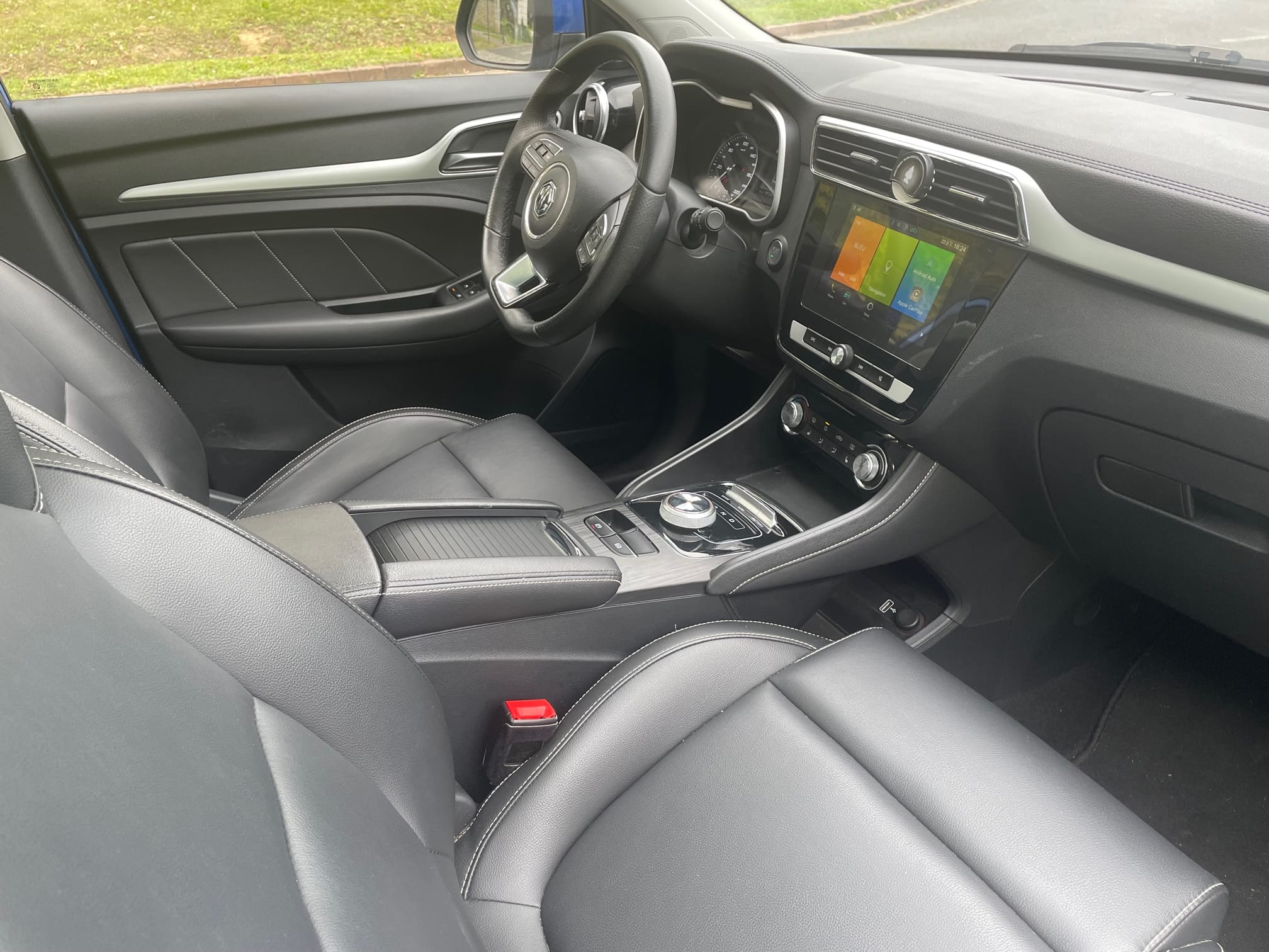 Mg ZS EV avec GPS