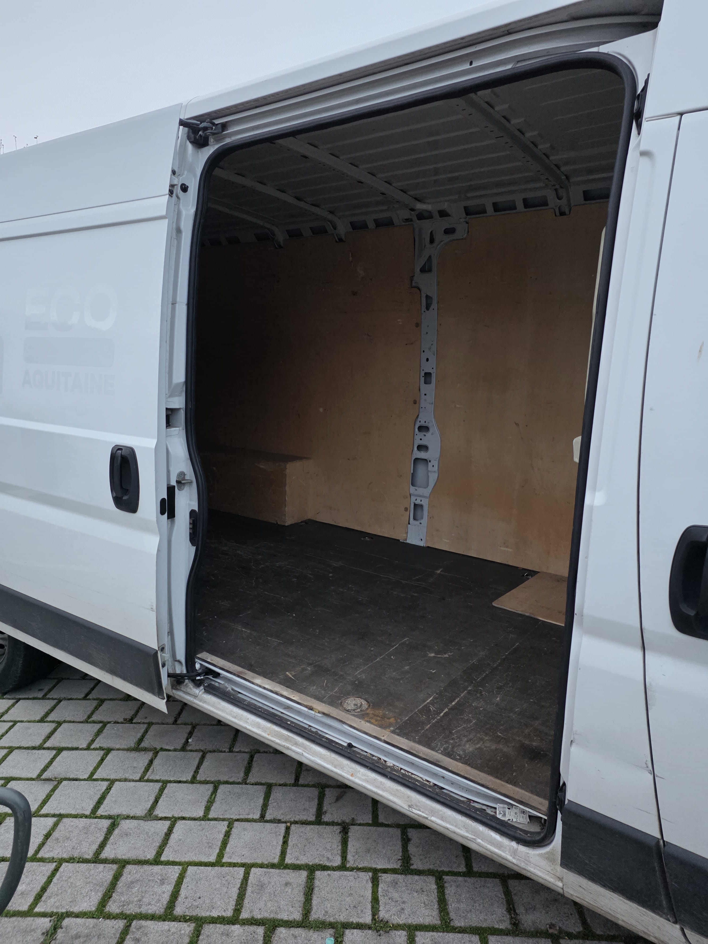 Opel Movano avec Climatisation