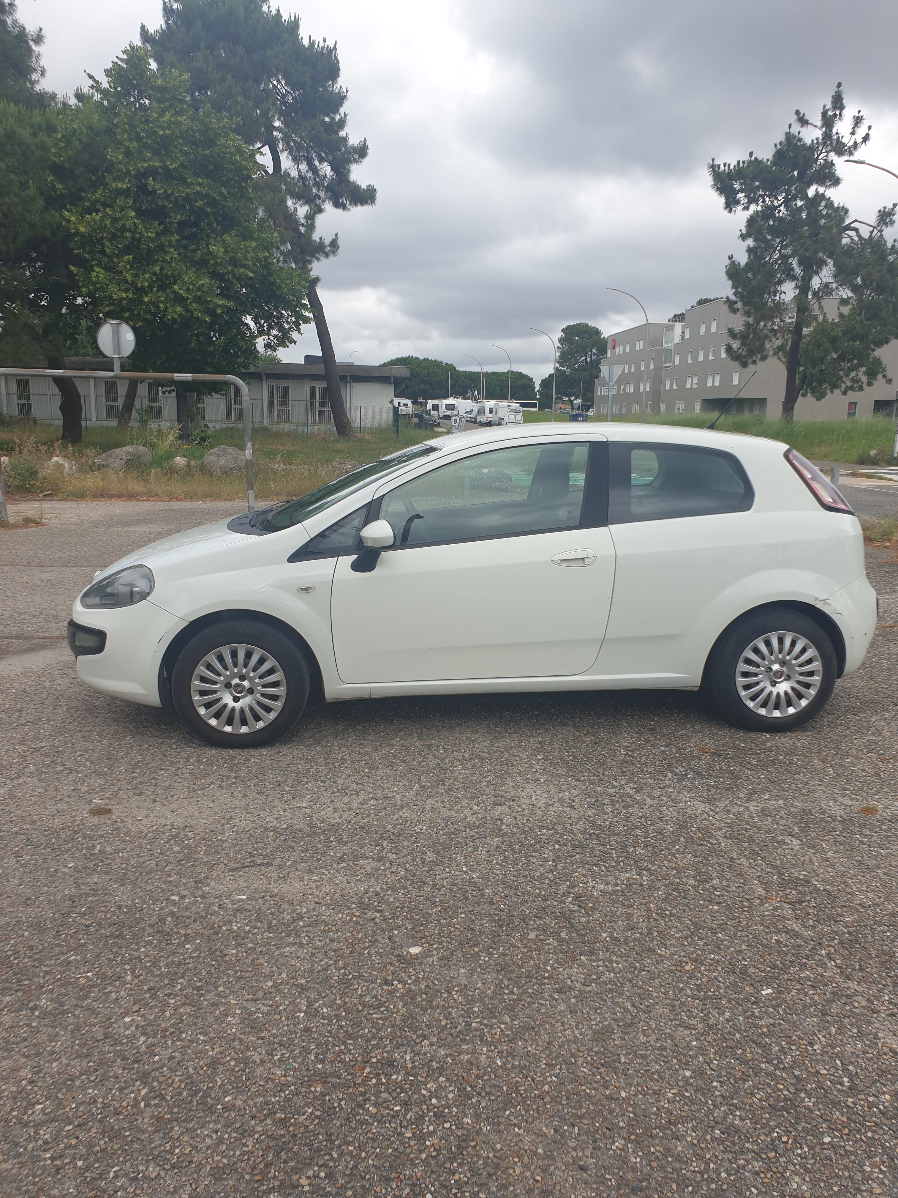 Fiat Punto avec Climatisation