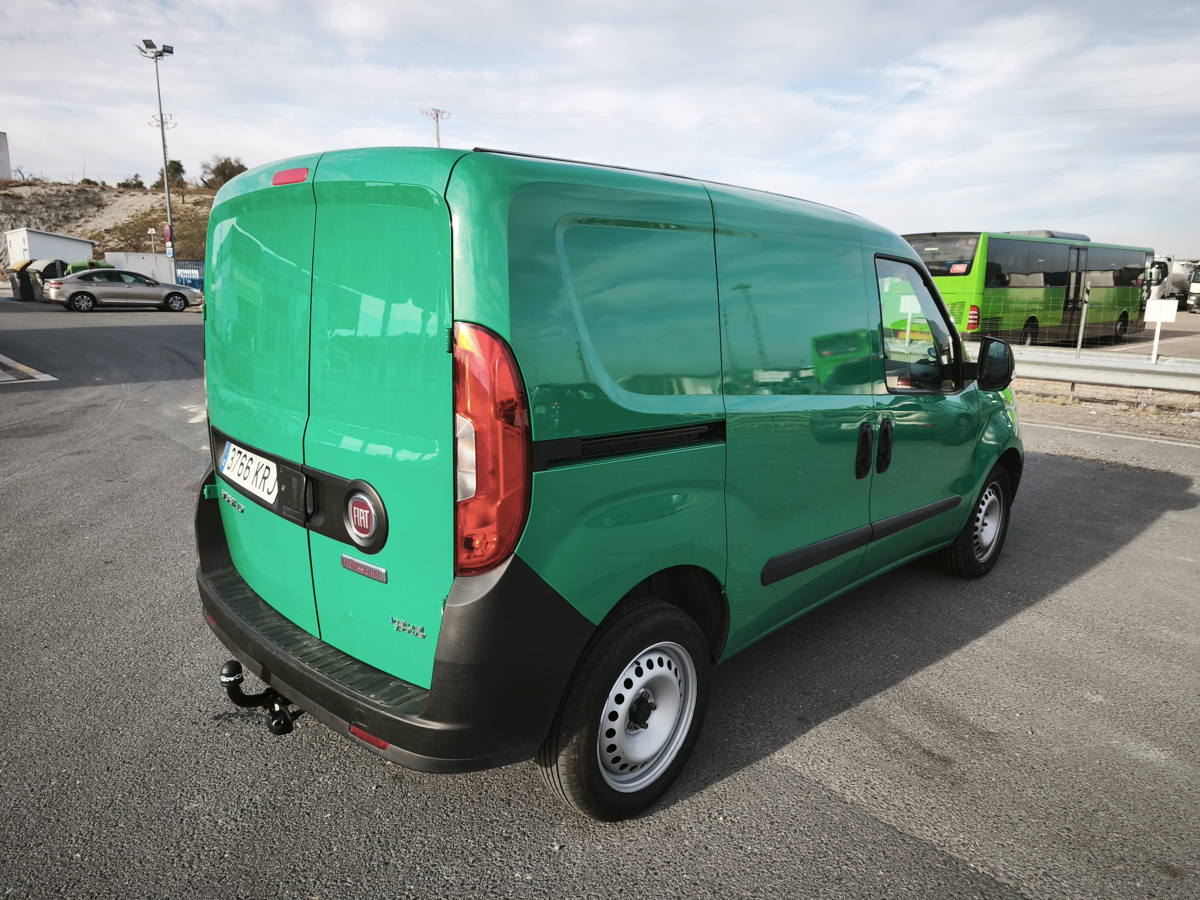 Fiat Doblo Cargo GNC y gasolina con Audio Bluetooth