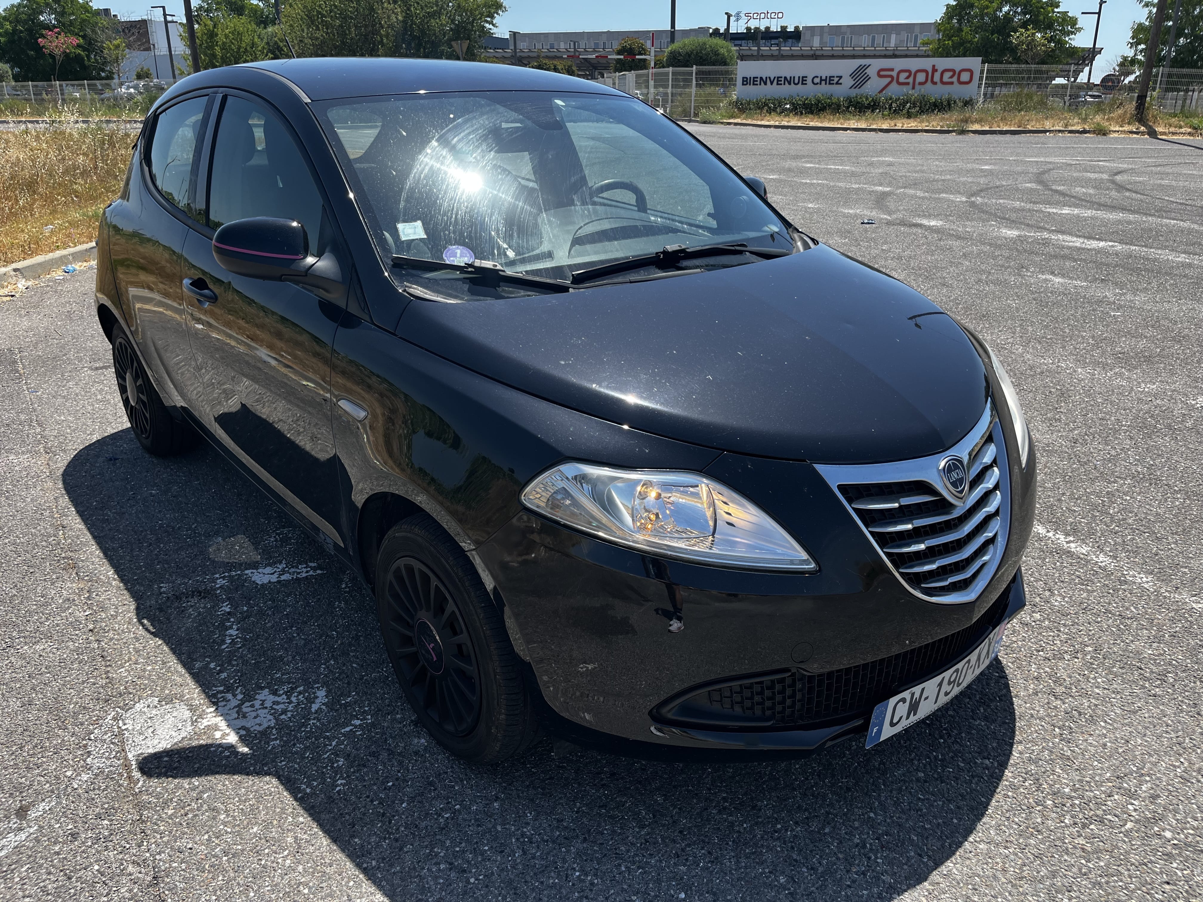 Lancia Ypsilon