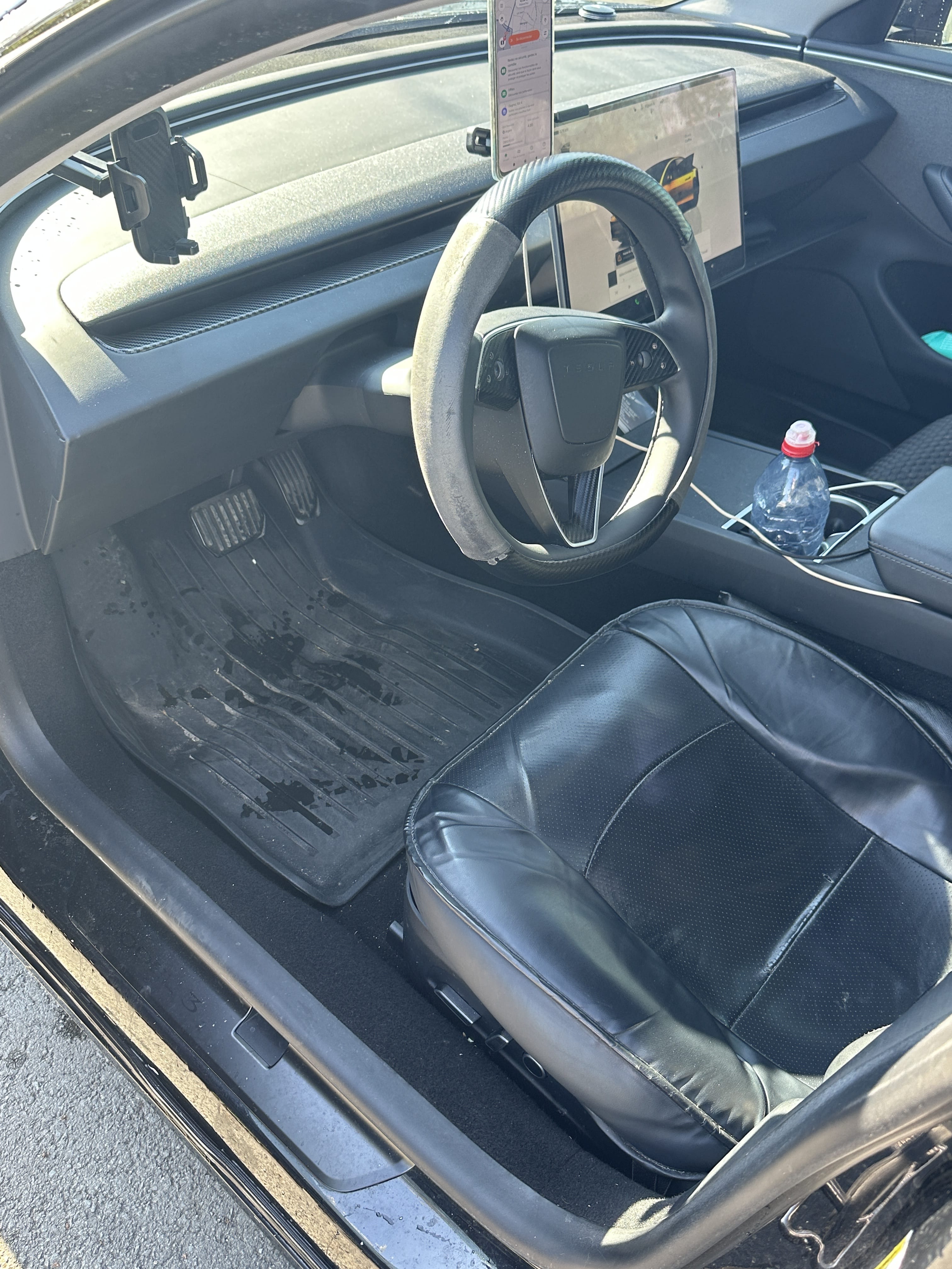Tesla Model 3 avec GPS